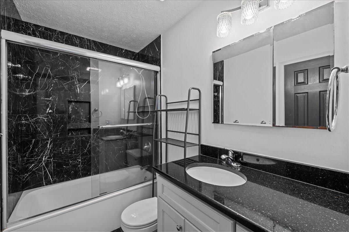 CHATELAINE ESTATES S/D - Residential