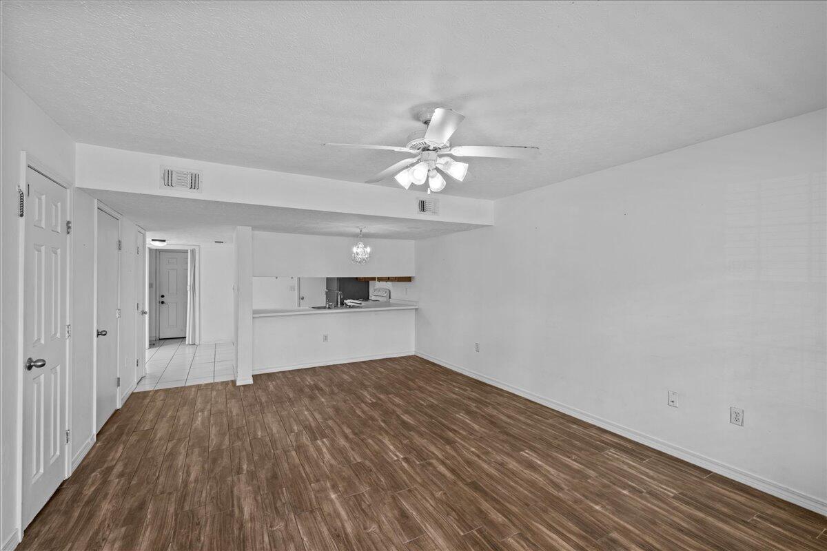 CHATELAINE ESTATES S/D - Residential
