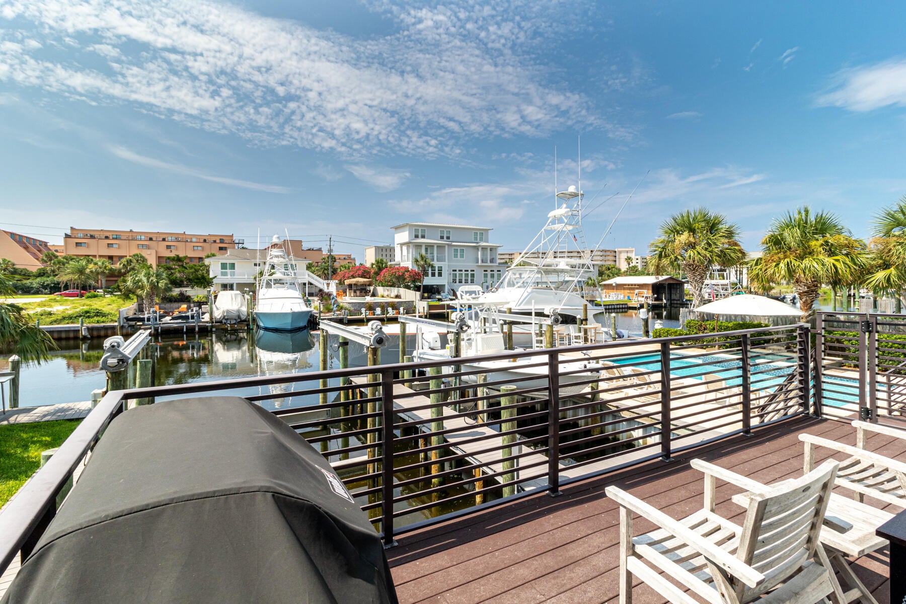 HOLIDAY ISLE - Residential