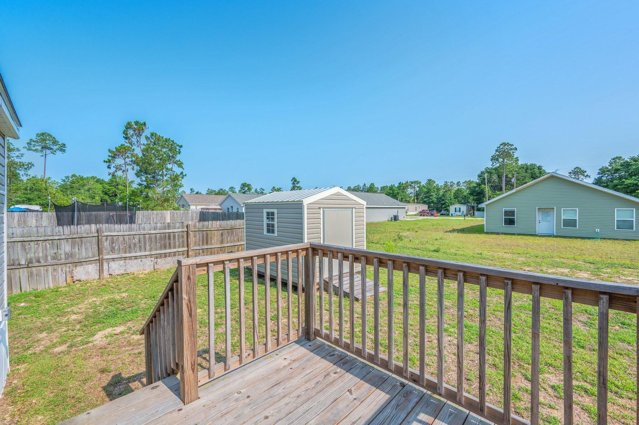 THE PINES - Residential