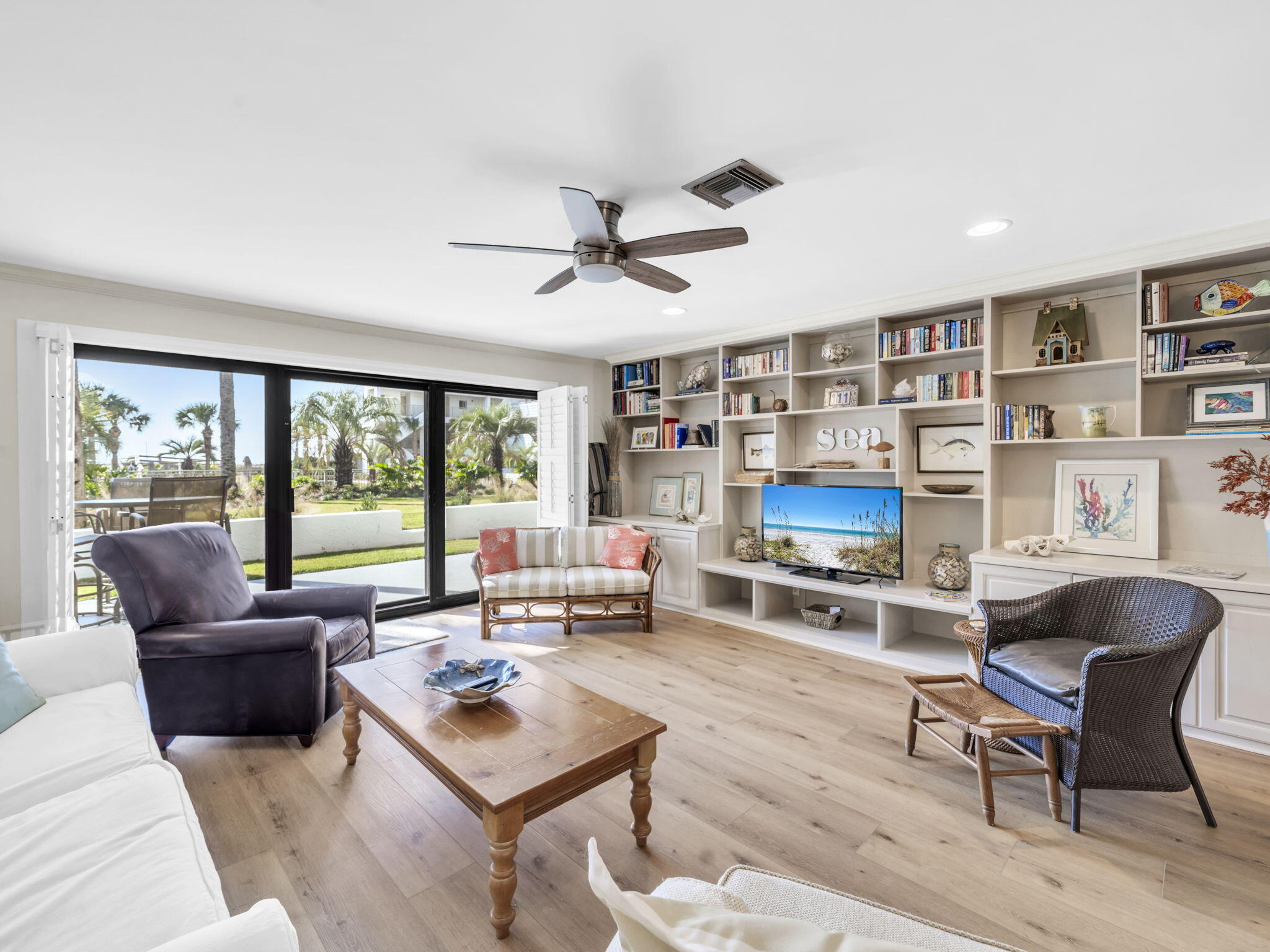 AEGEAN CONDO - Residential