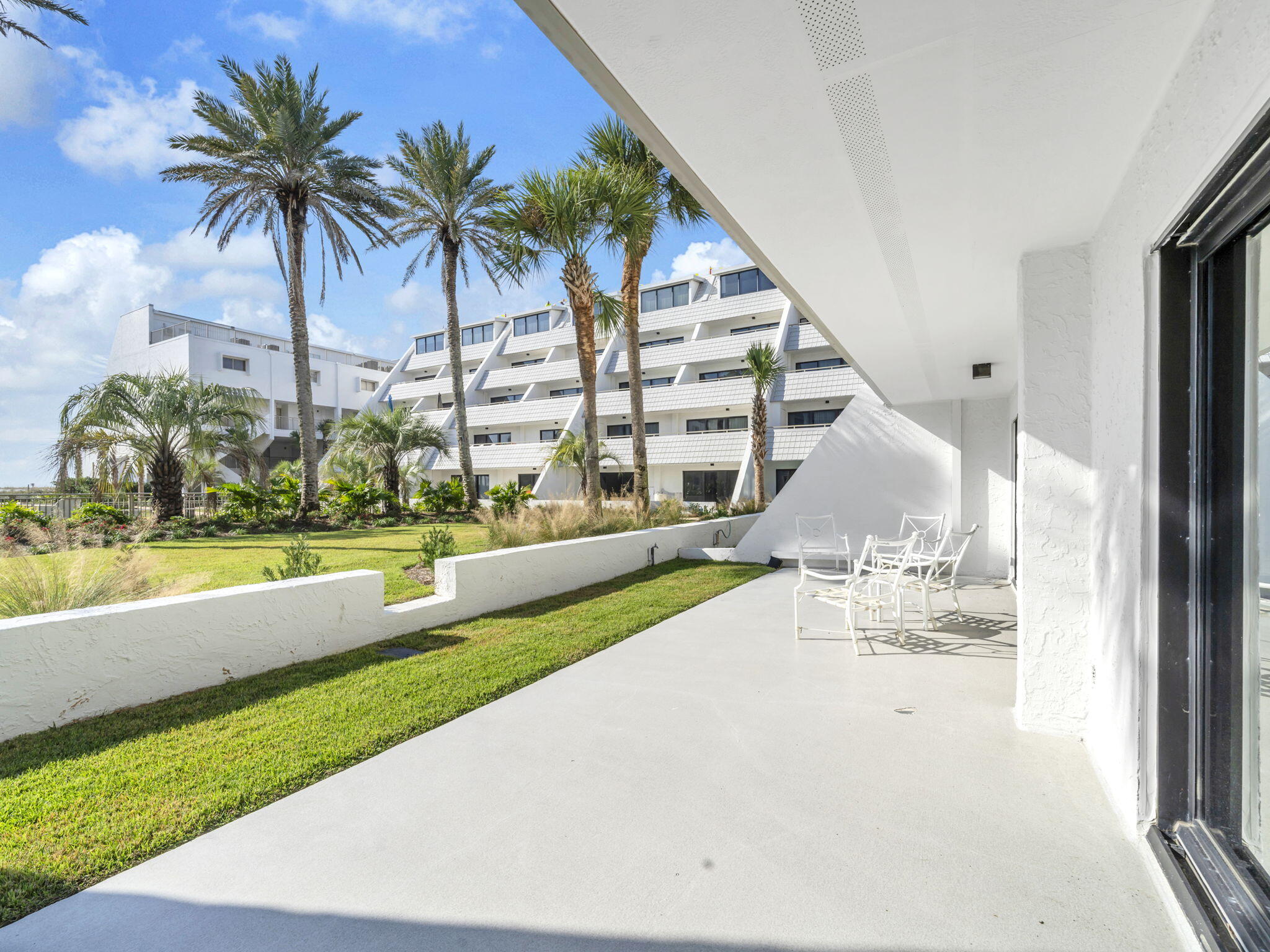 AEGEAN CONDO - Residential