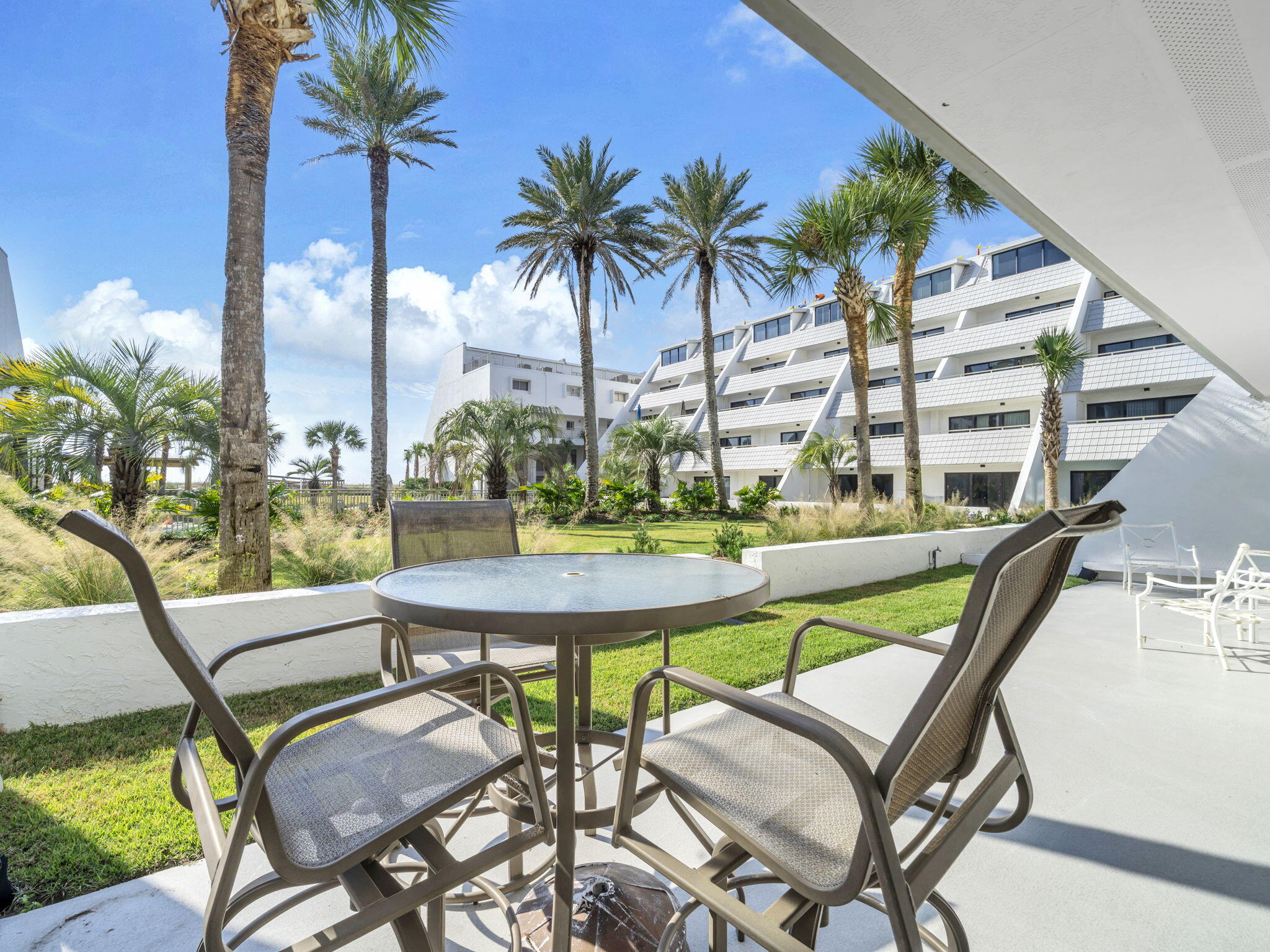 AEGEAN CONDO - Residential
