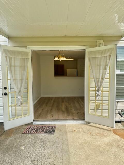 ROLLING PINES - Residential Lease