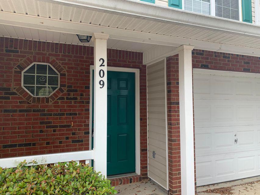 ROLLING PINES - Residential Lease