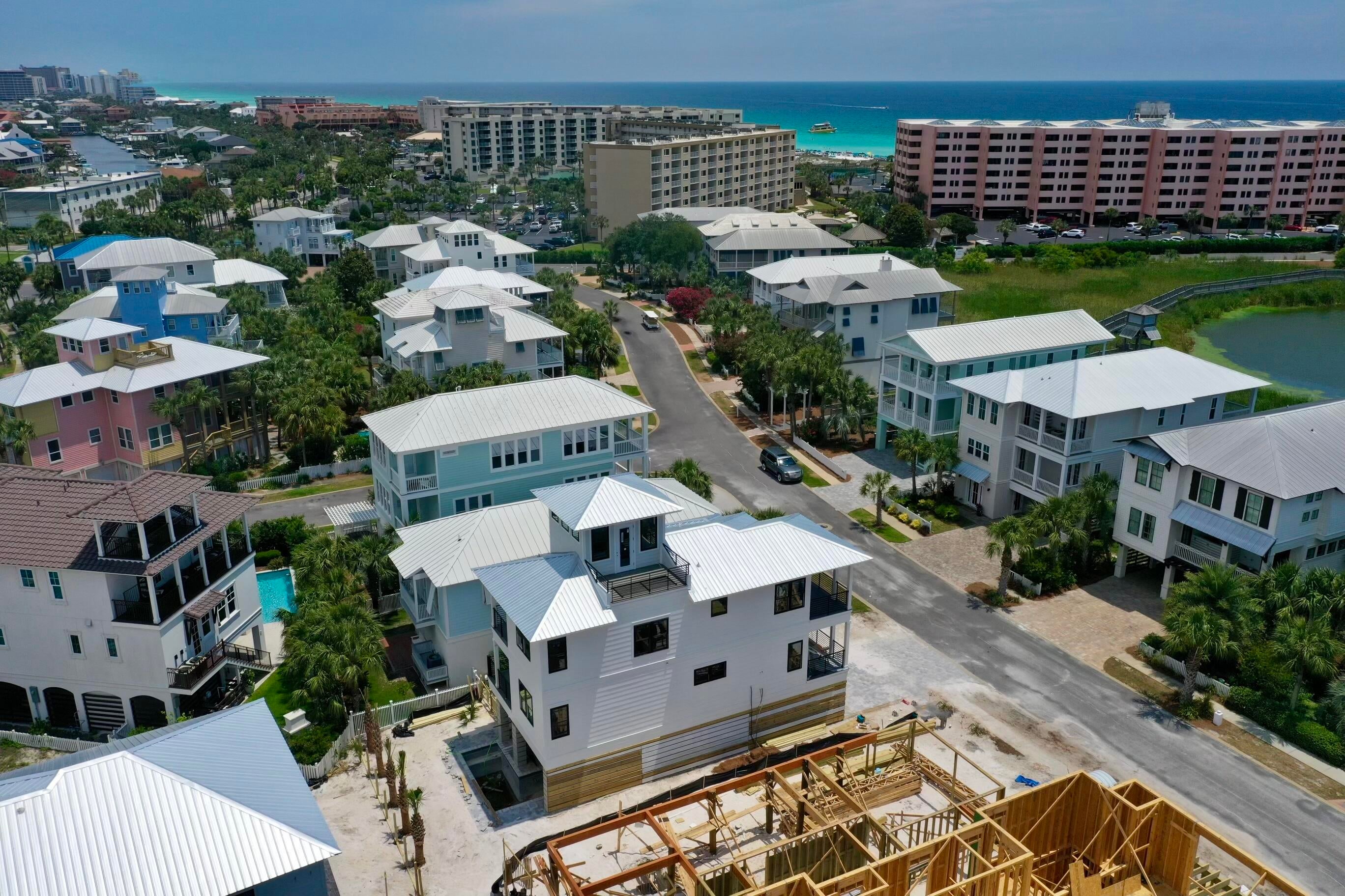 DESTIN POINTE - Residential