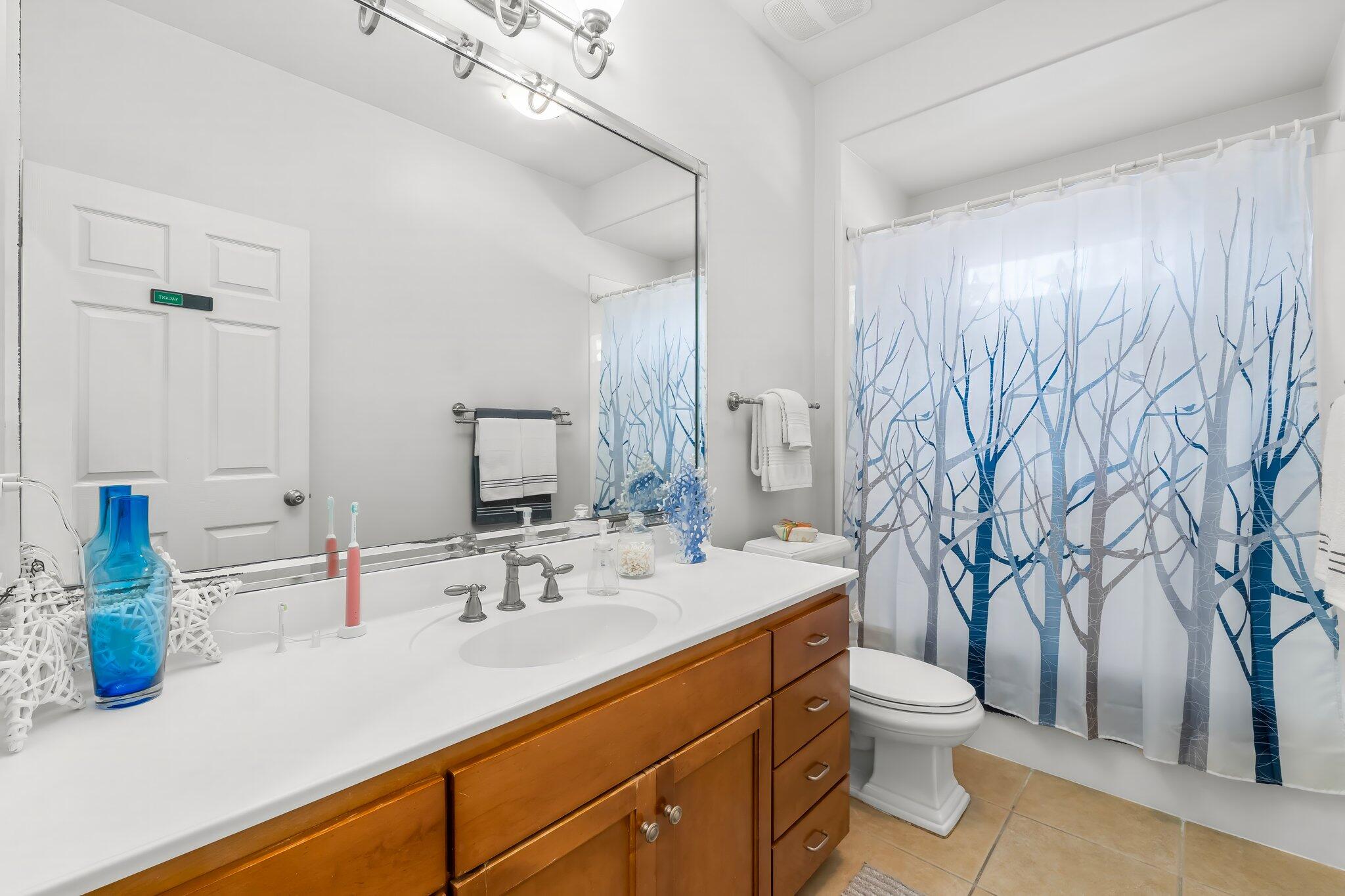 HOLIDAY SHORES EST 4TH
ADDN - Residential
