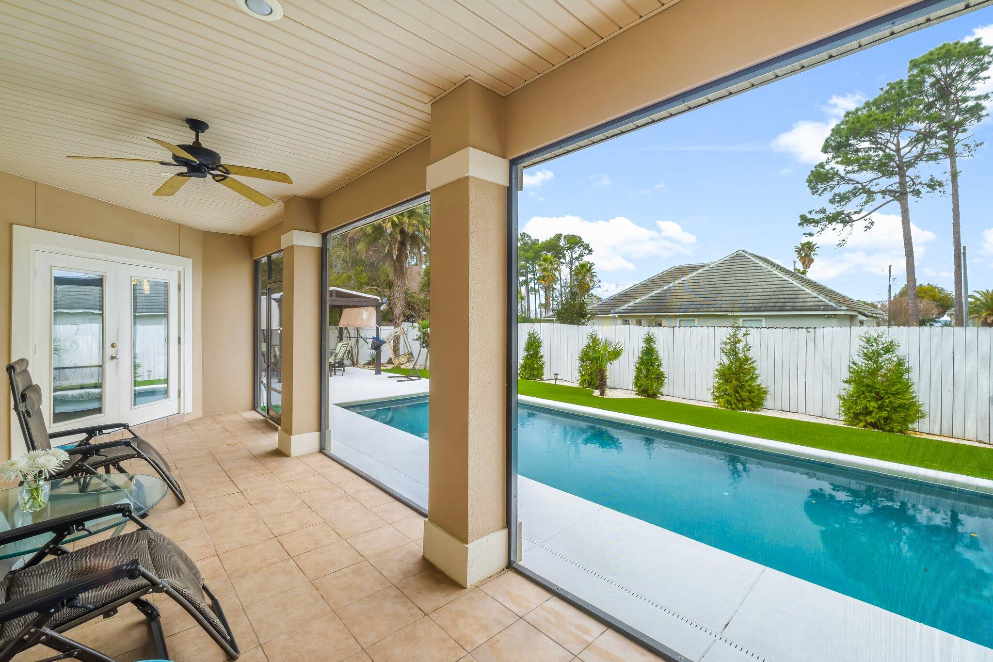 HOLIDAY SHORES EST 4TH
ADDN - Residential