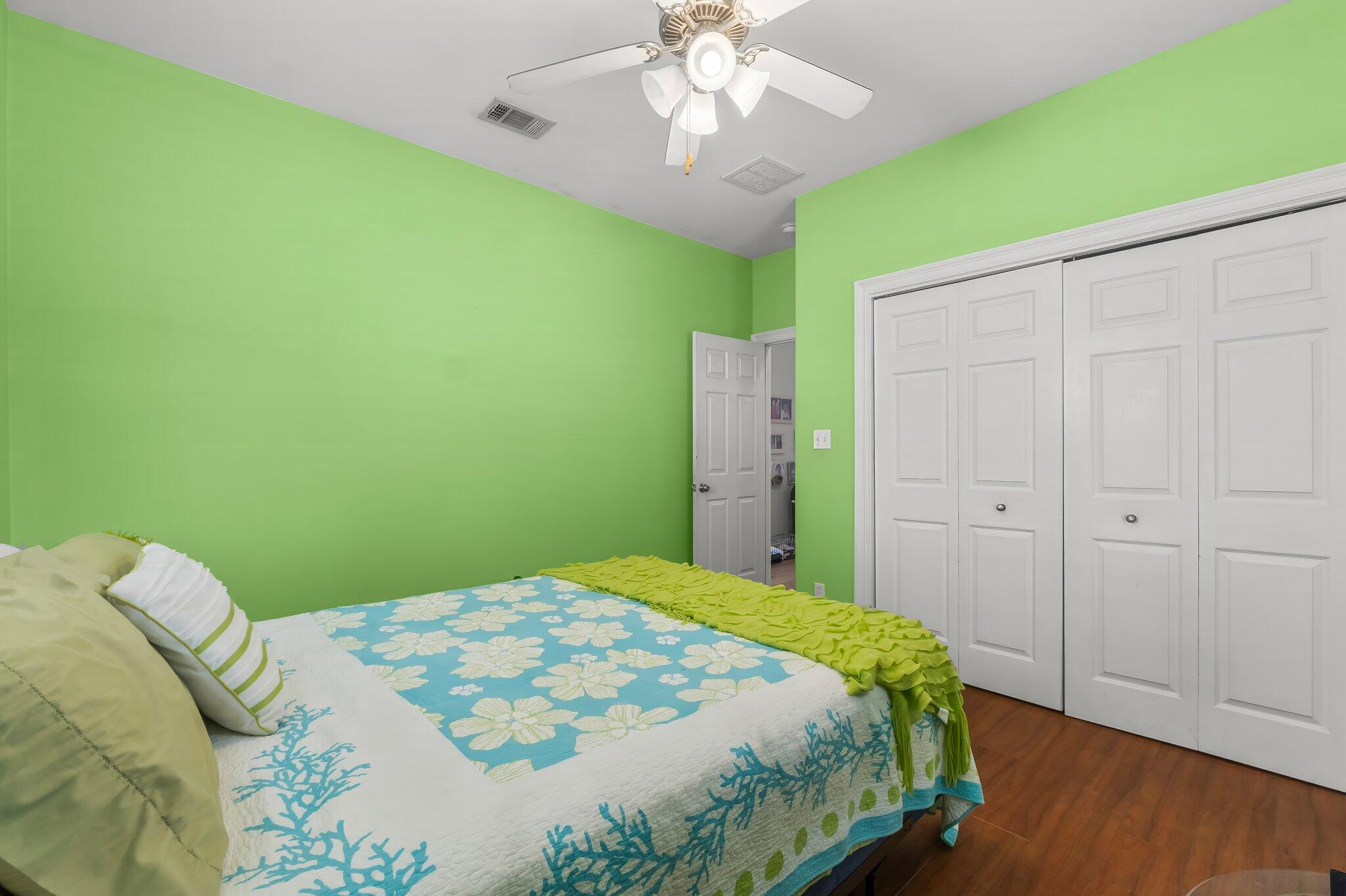 HOLIDAY SHORES EST 4TH
ADDN - Residential