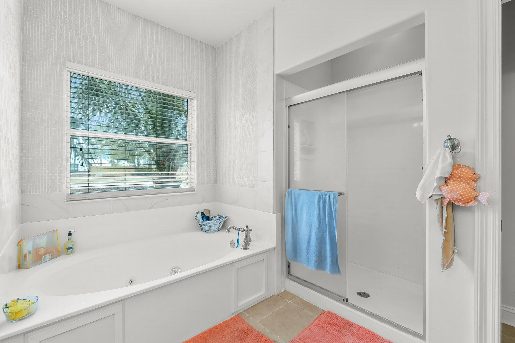 HOLIDAY SHORES EST 4TH
ADDN - Residential
