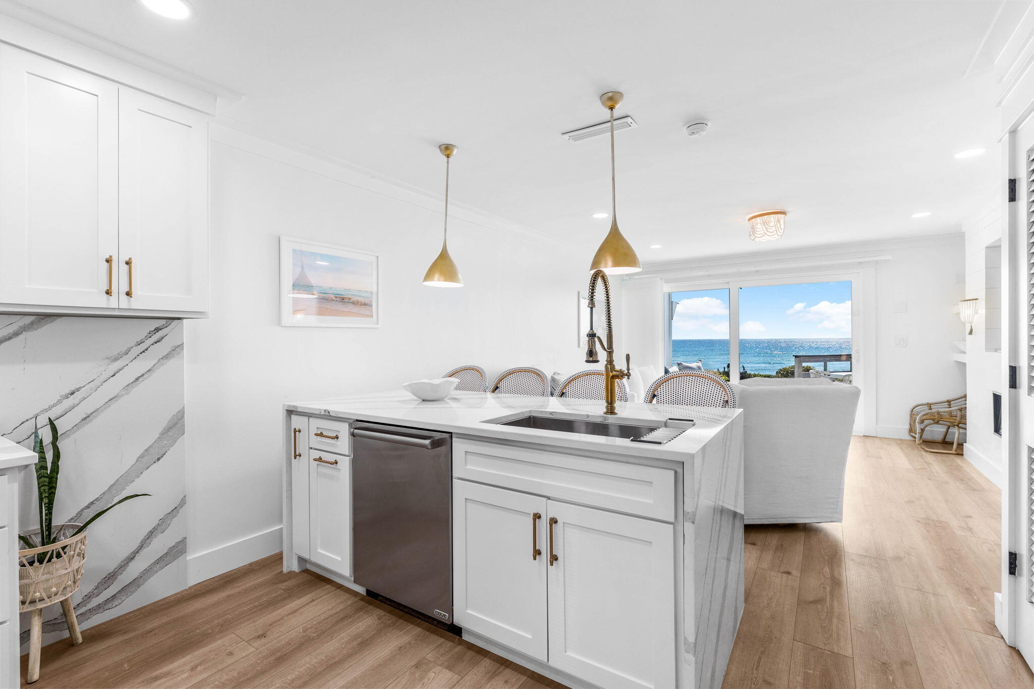 BOOTH BAY T/H - Residential
