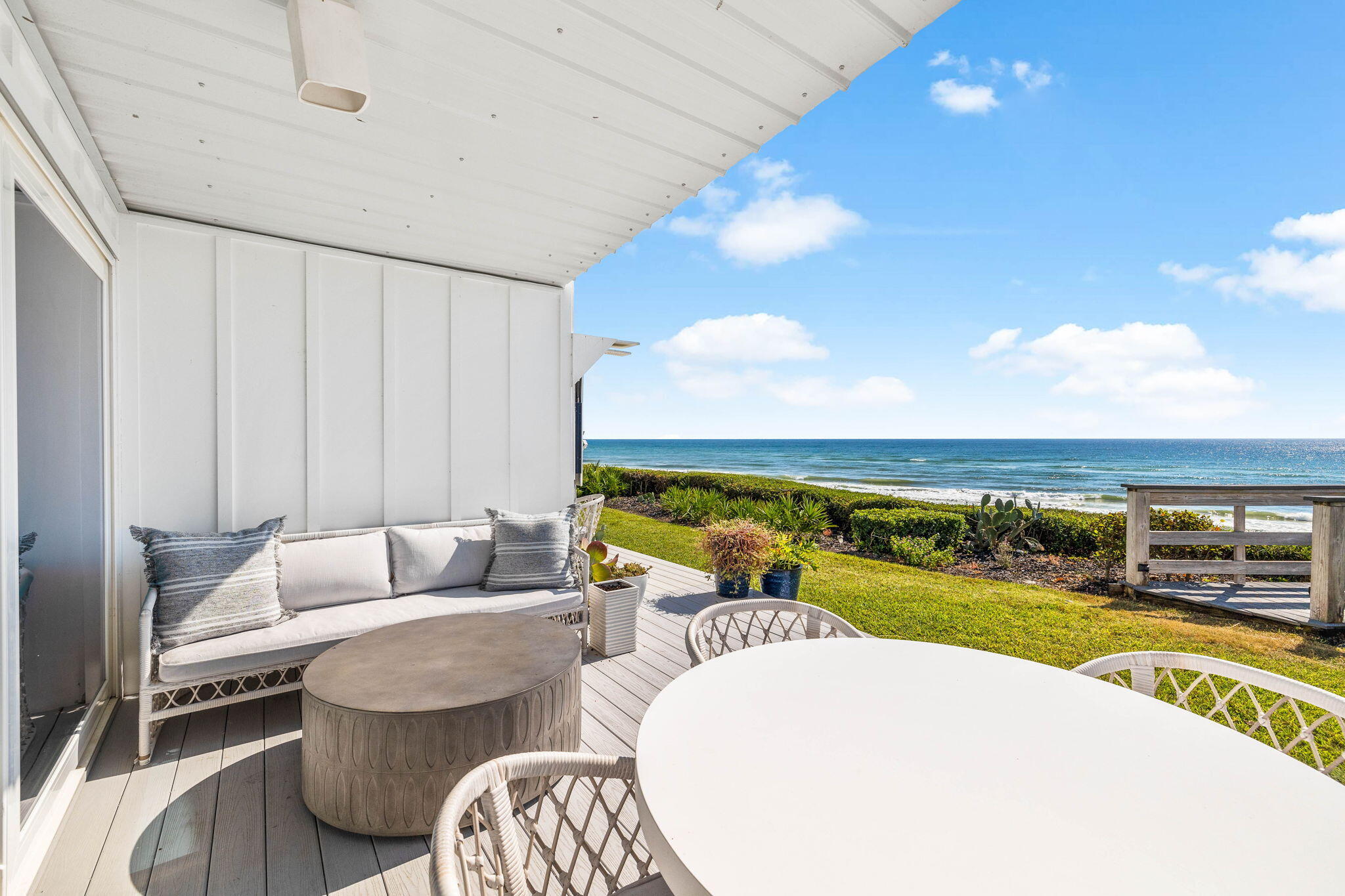 BOOTH BAY T/H - Residential