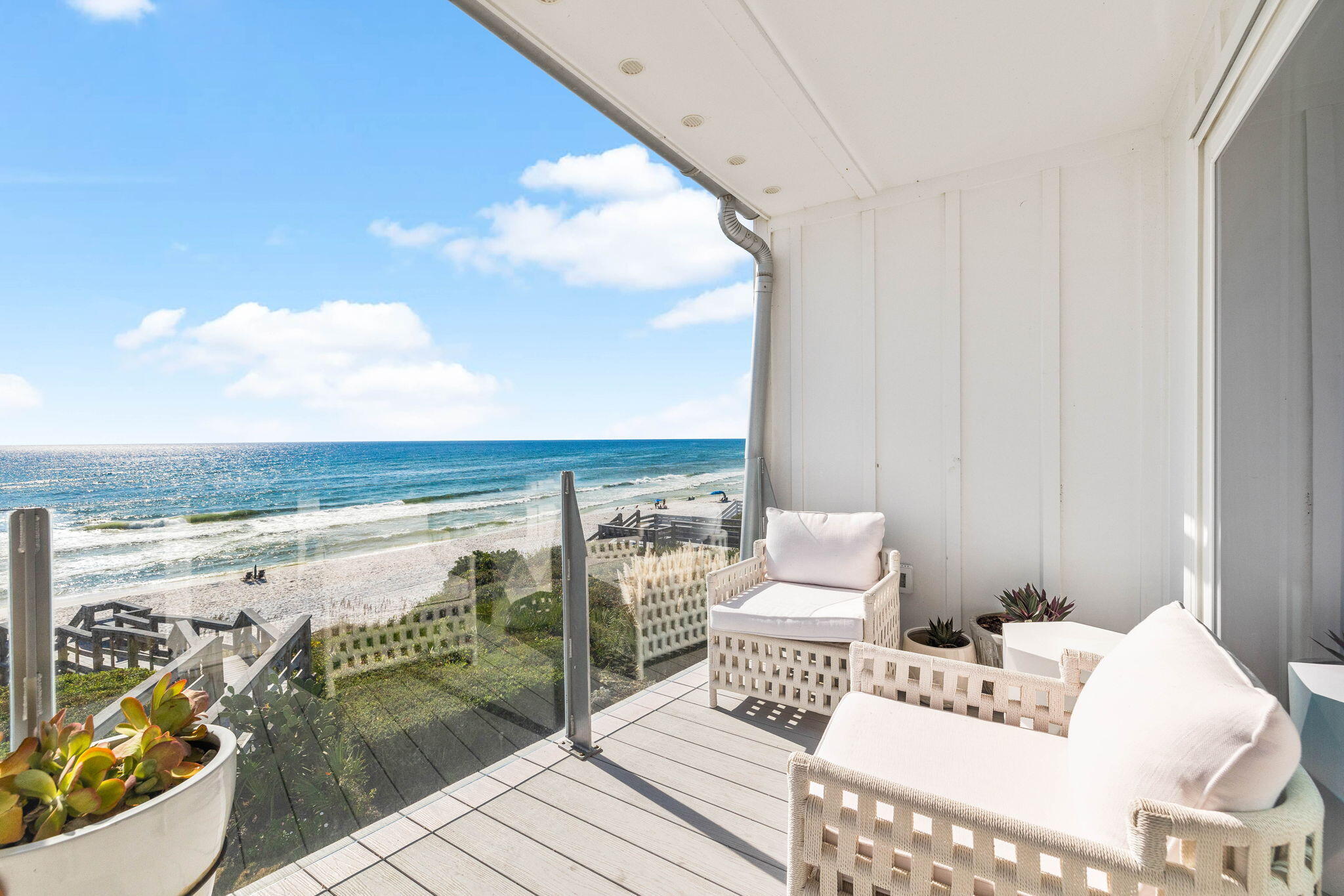 BOOTH BAY T/H - Residential