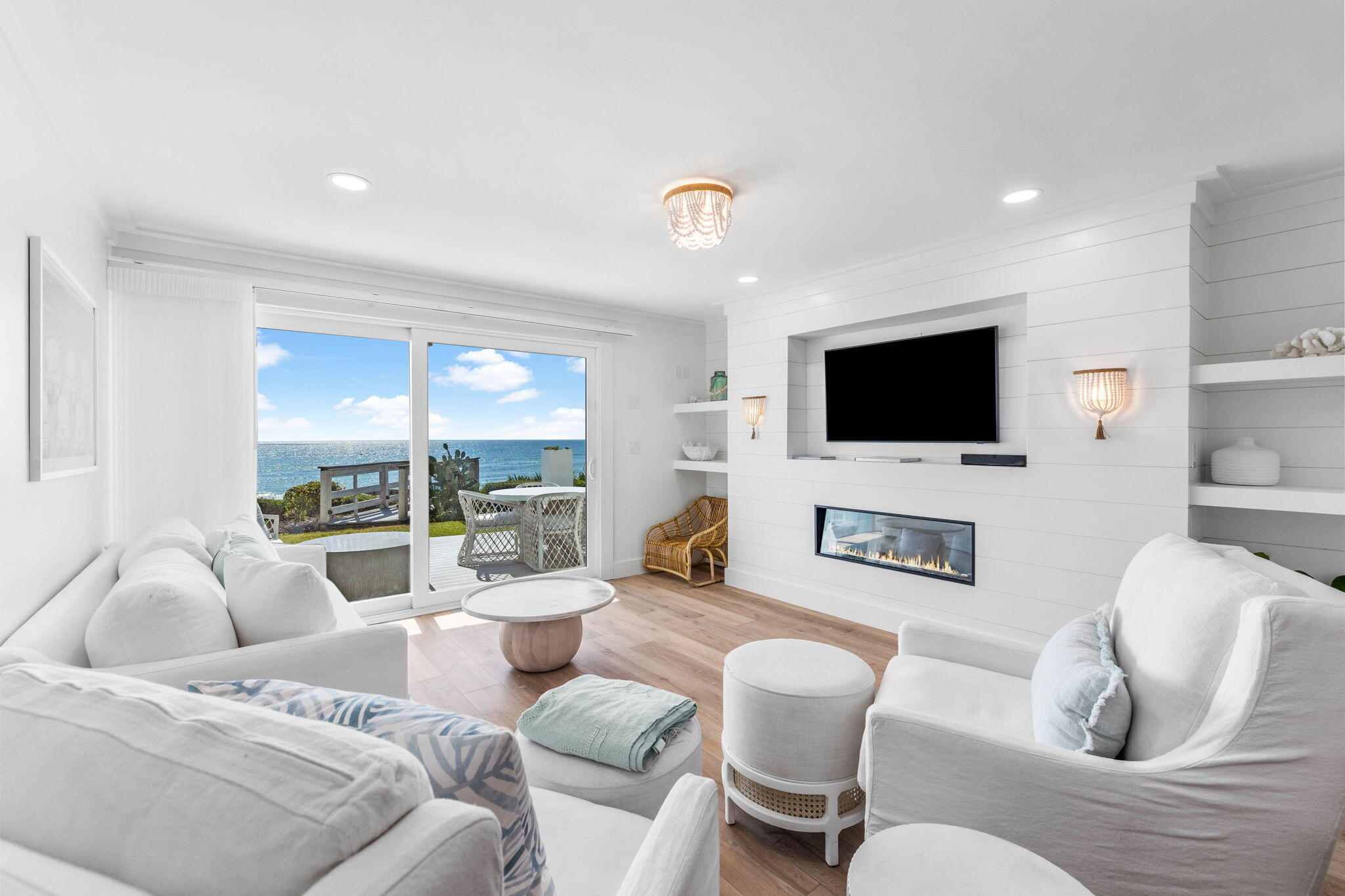 BOOTH BAY T/H - Residential