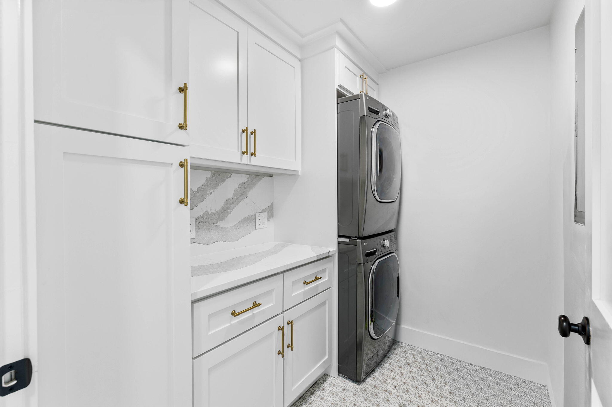 BOOTH BAY T/H - Residential