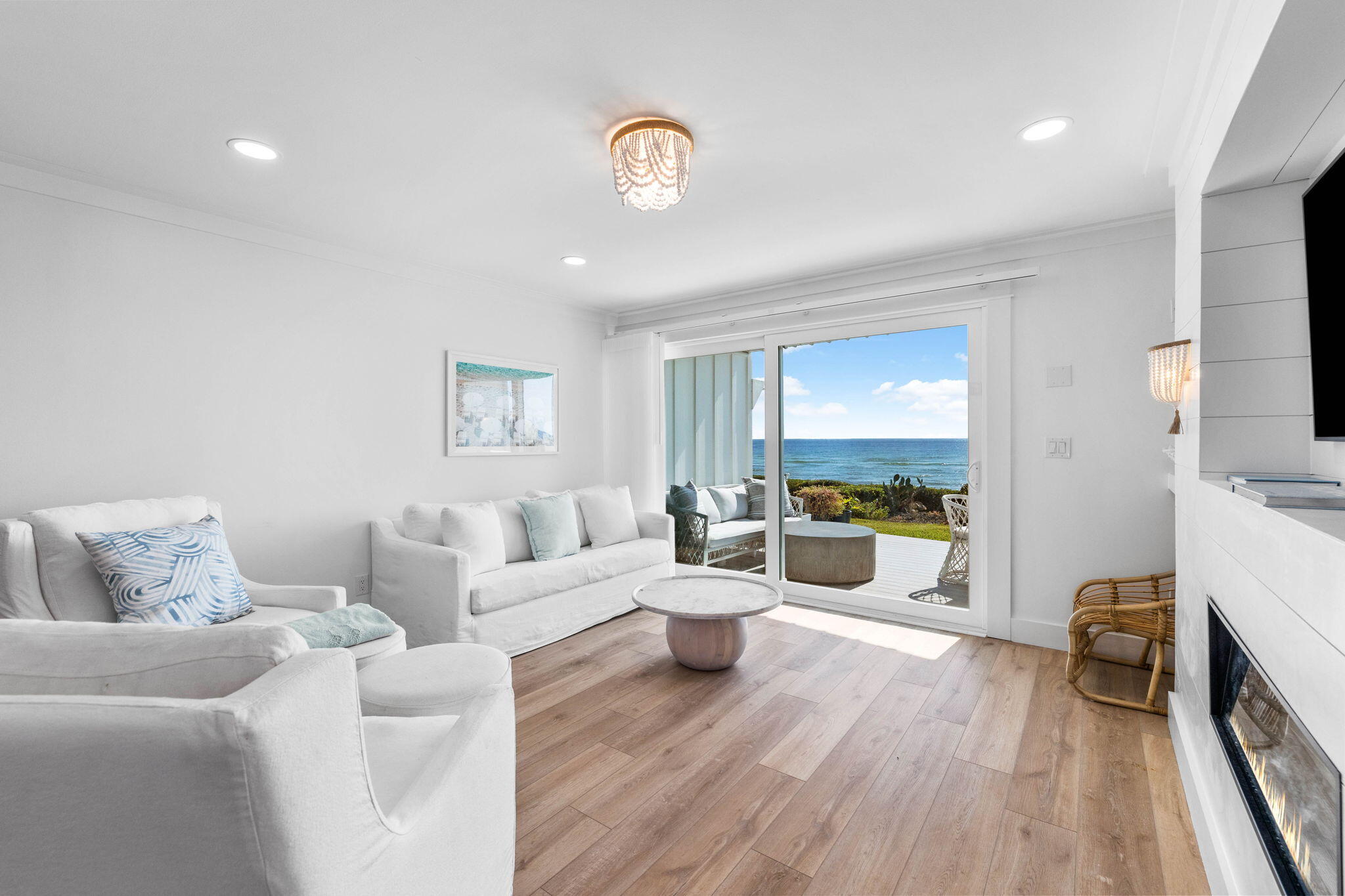 BOOTH BAY T/H - Residential