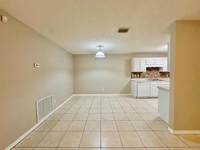 ANDALUSIA PLACE T/H'S - Residential Lease