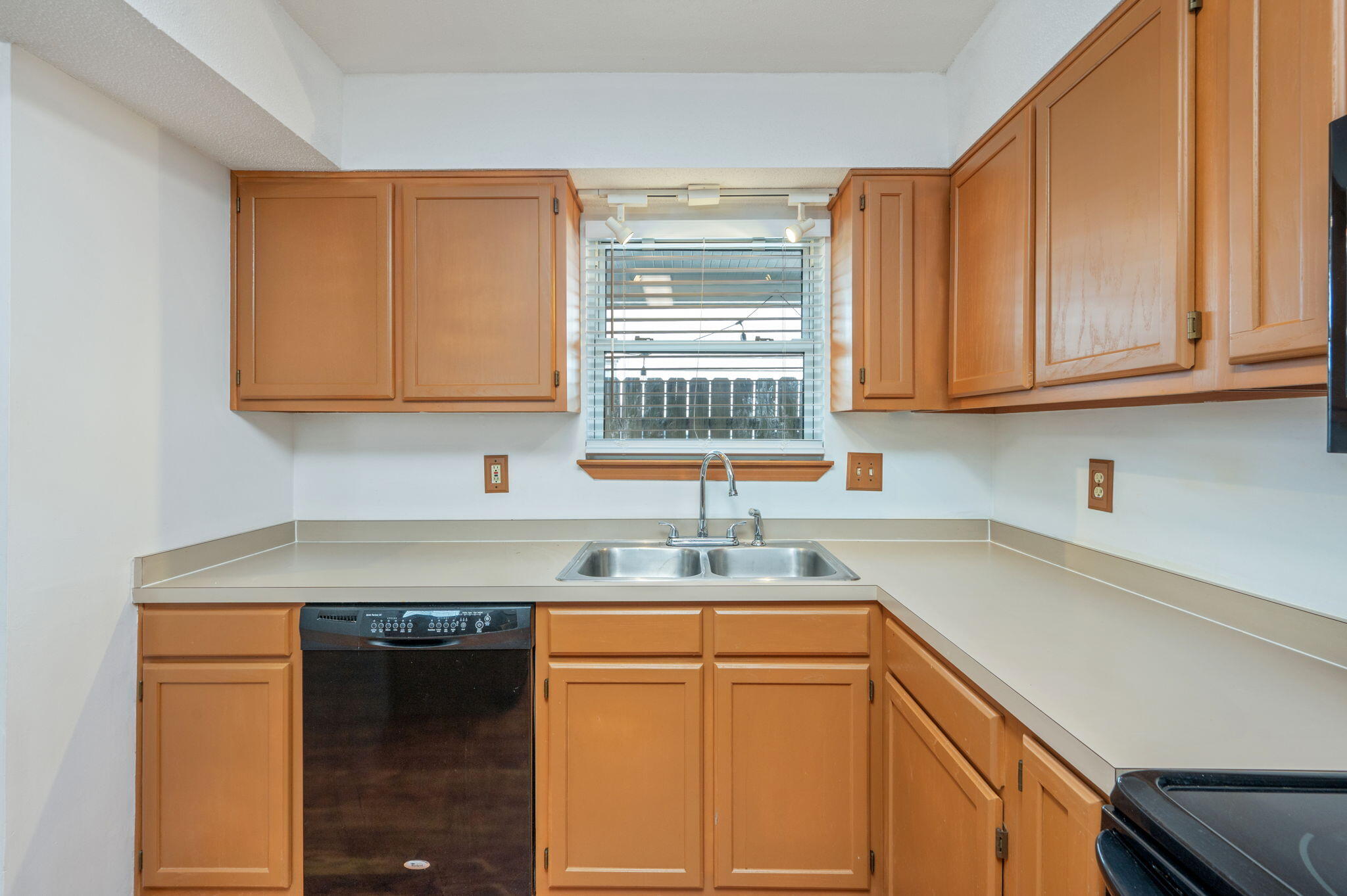 1852 Heartland Drive - Residential Lease