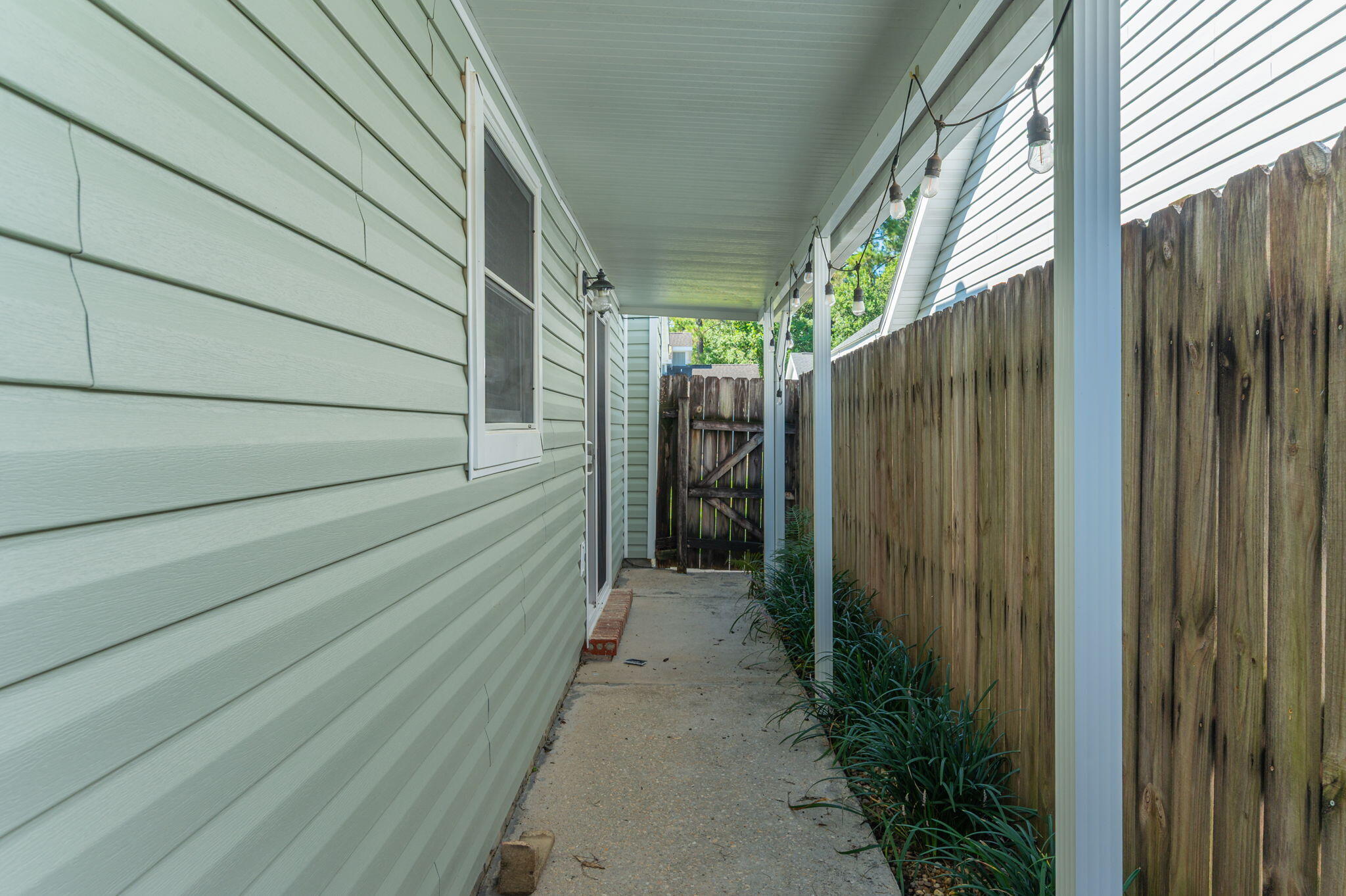 1852 Heartland Drive - Residential Lease