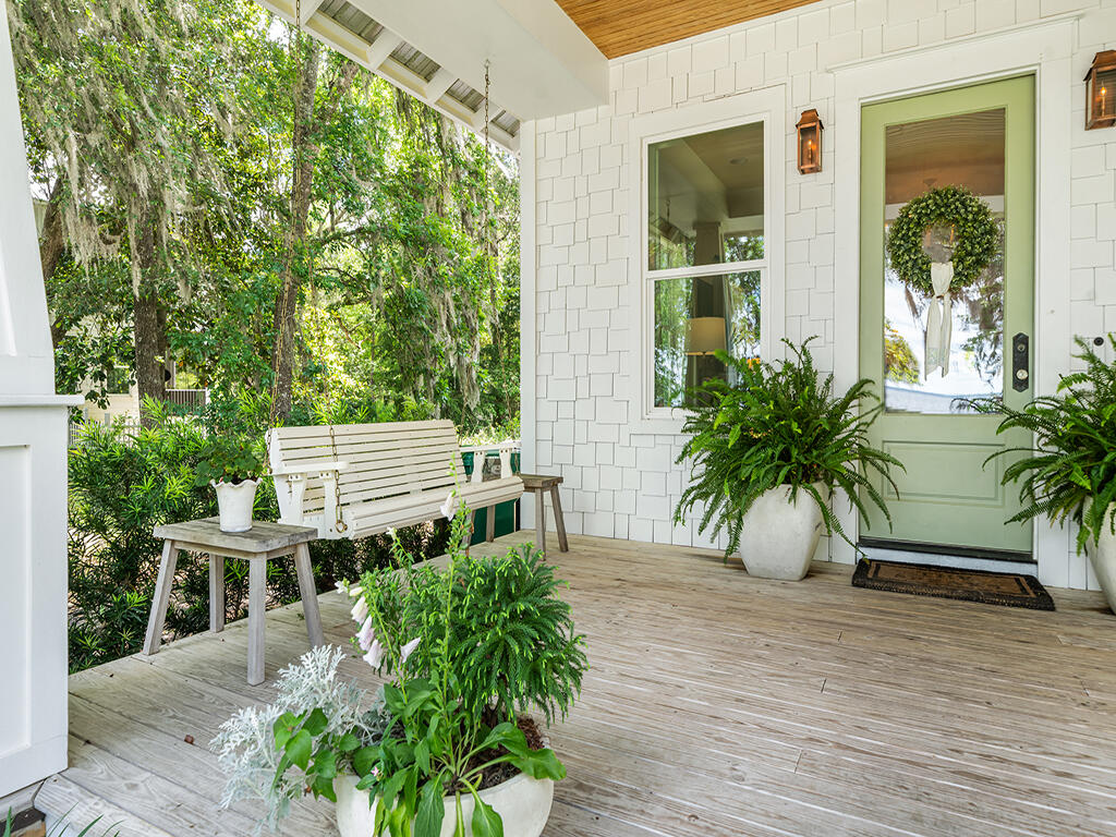GRAYTON BAYOU - Residential