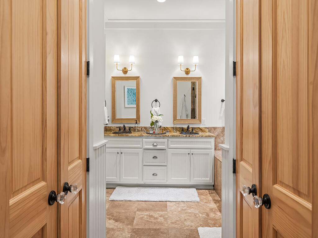 GRAYTON BAYOU - Residential