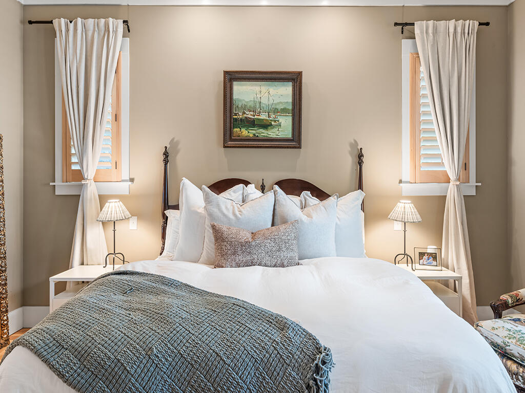 GRAYTON BAYOU - Residential