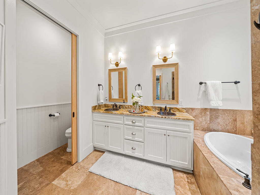 GRAYTON BAYOU - Residential