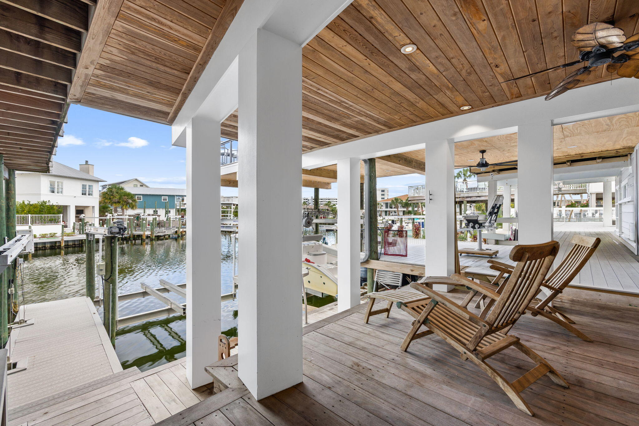 HOLIDAY ISLE - Residential