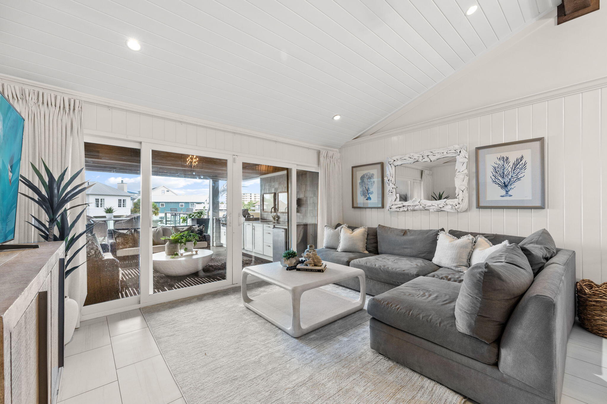 HOLIDAY ISLE - Residential