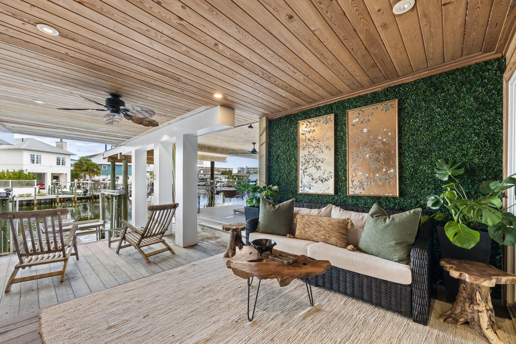 HOLIDAY ISLE - Residential