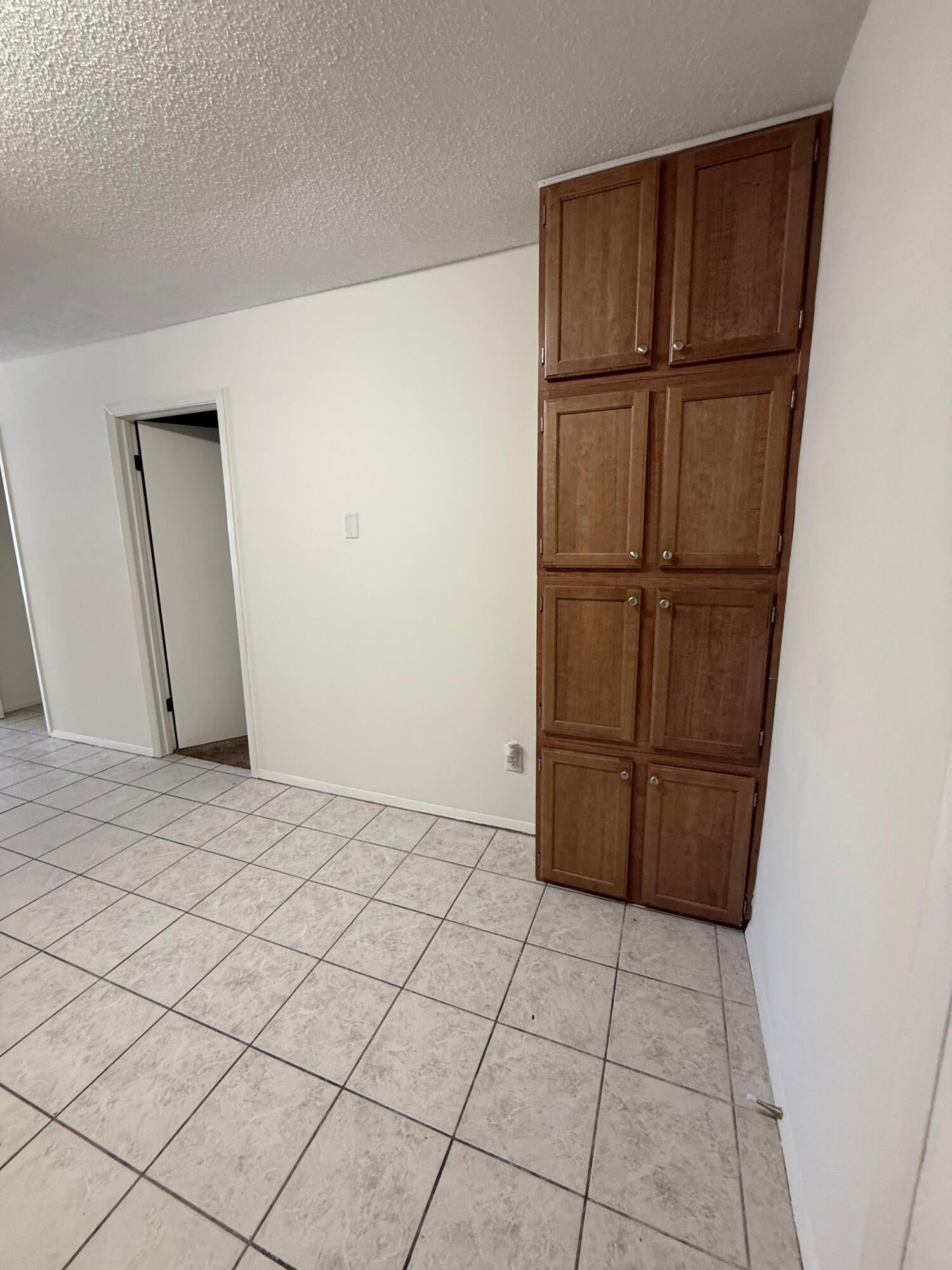 DOGWOOD APTS - Residential Lease