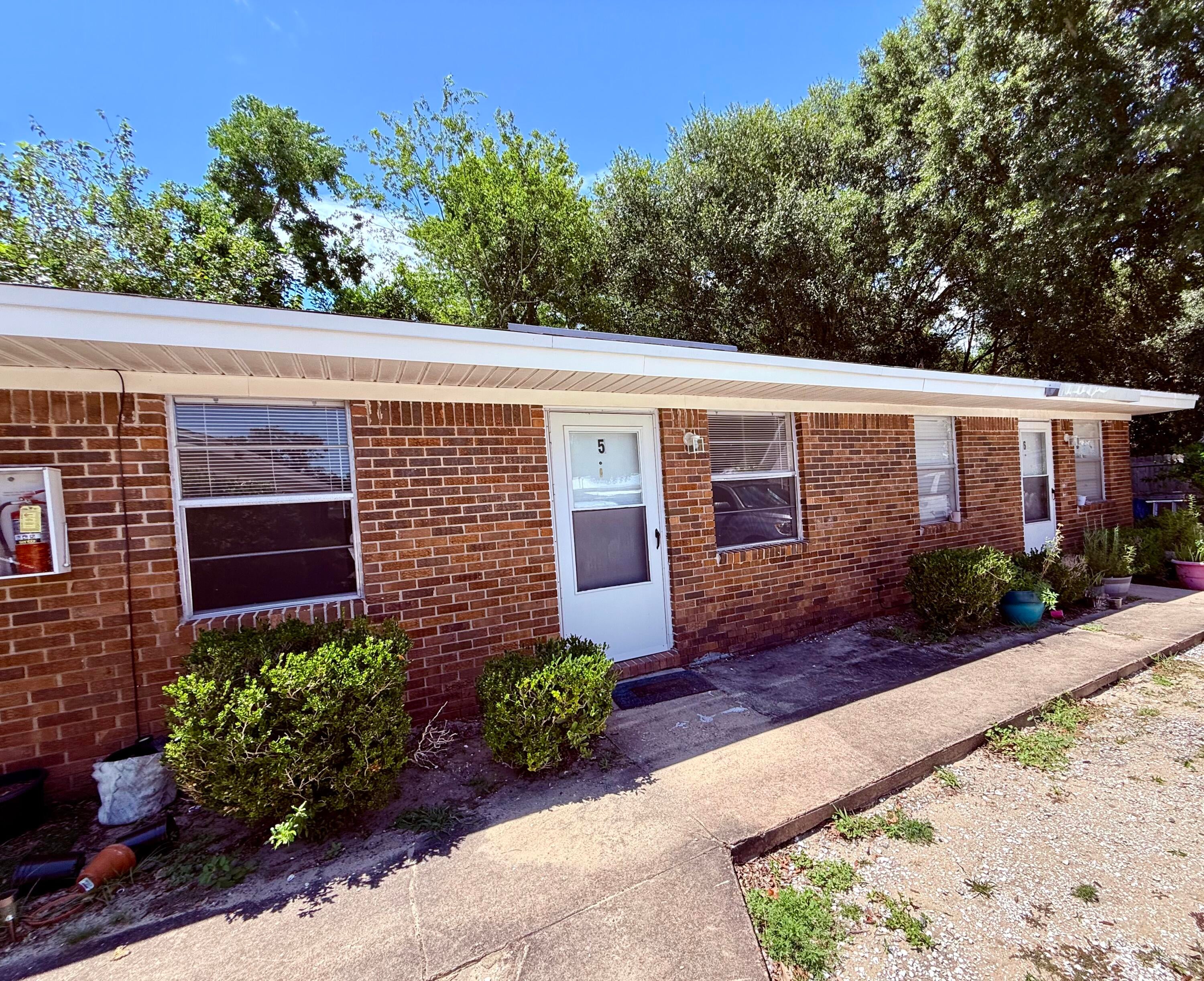 DOGWOOD APTS - Residential Lease