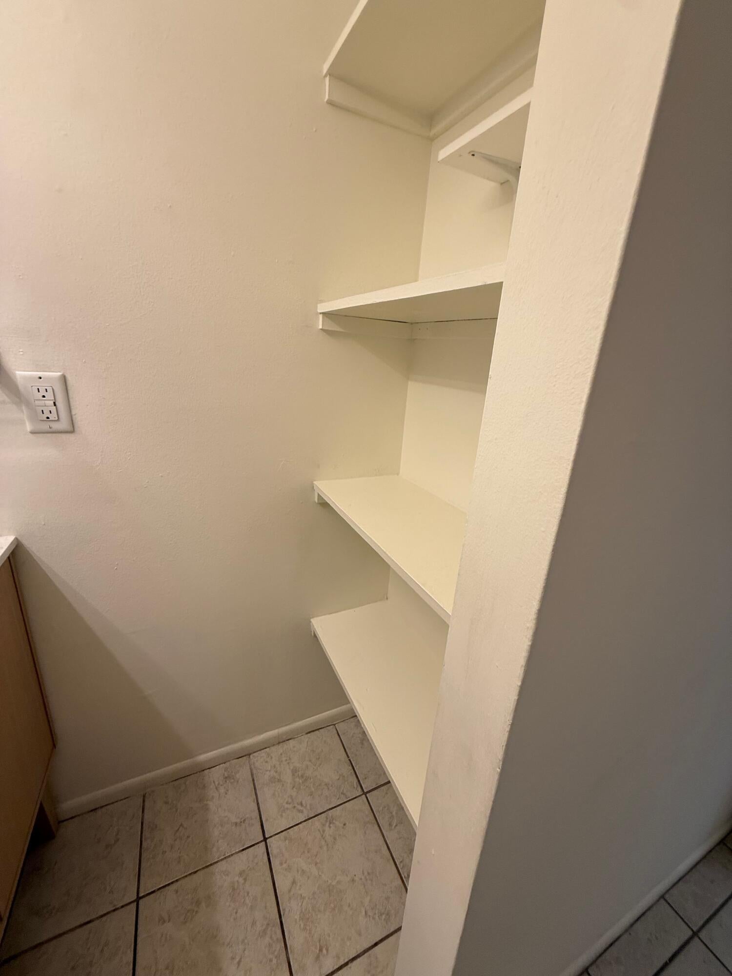 DOGWOOD APTS - Residential Lease