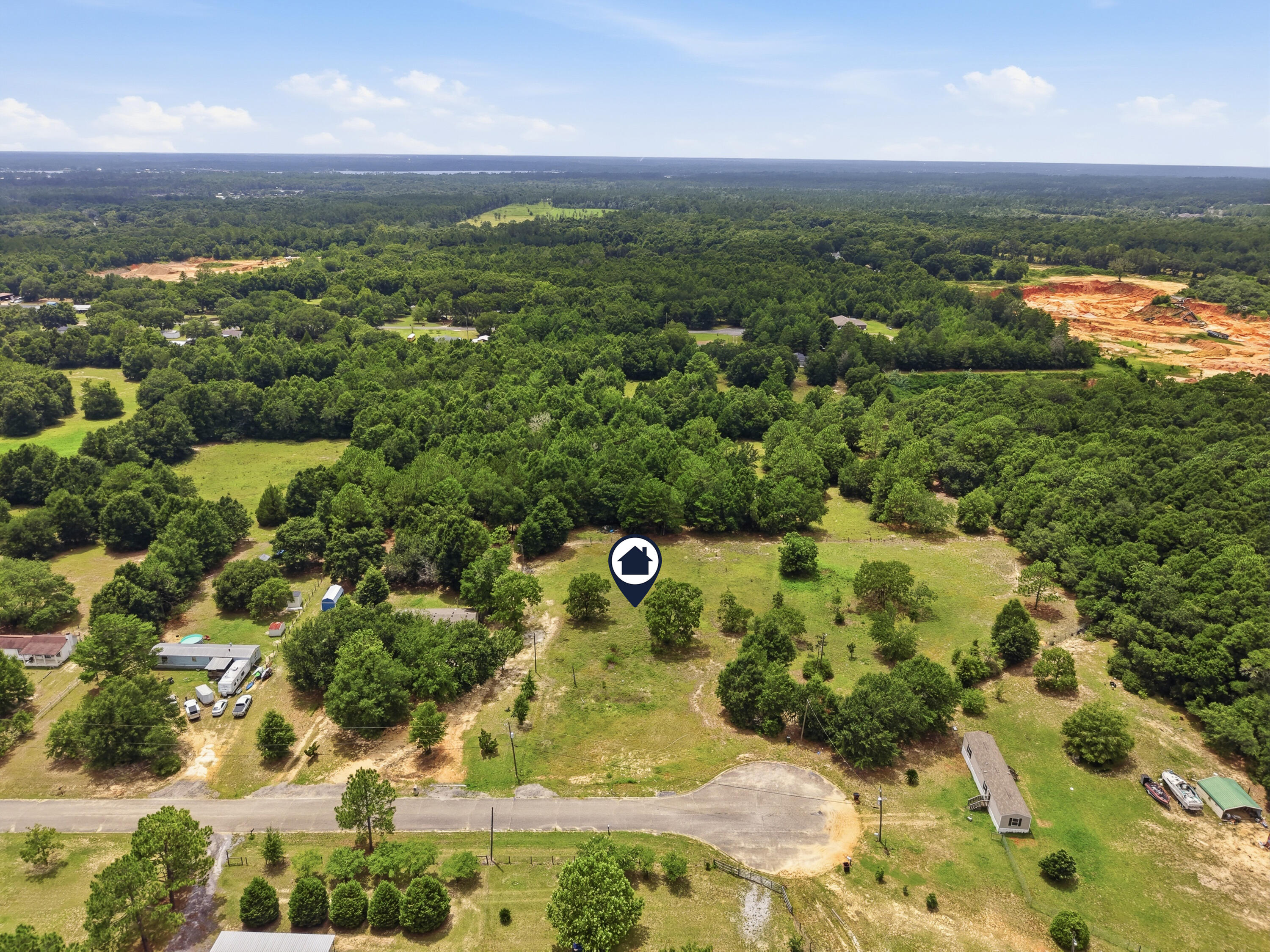 BELLEVILLE FARMS - Land