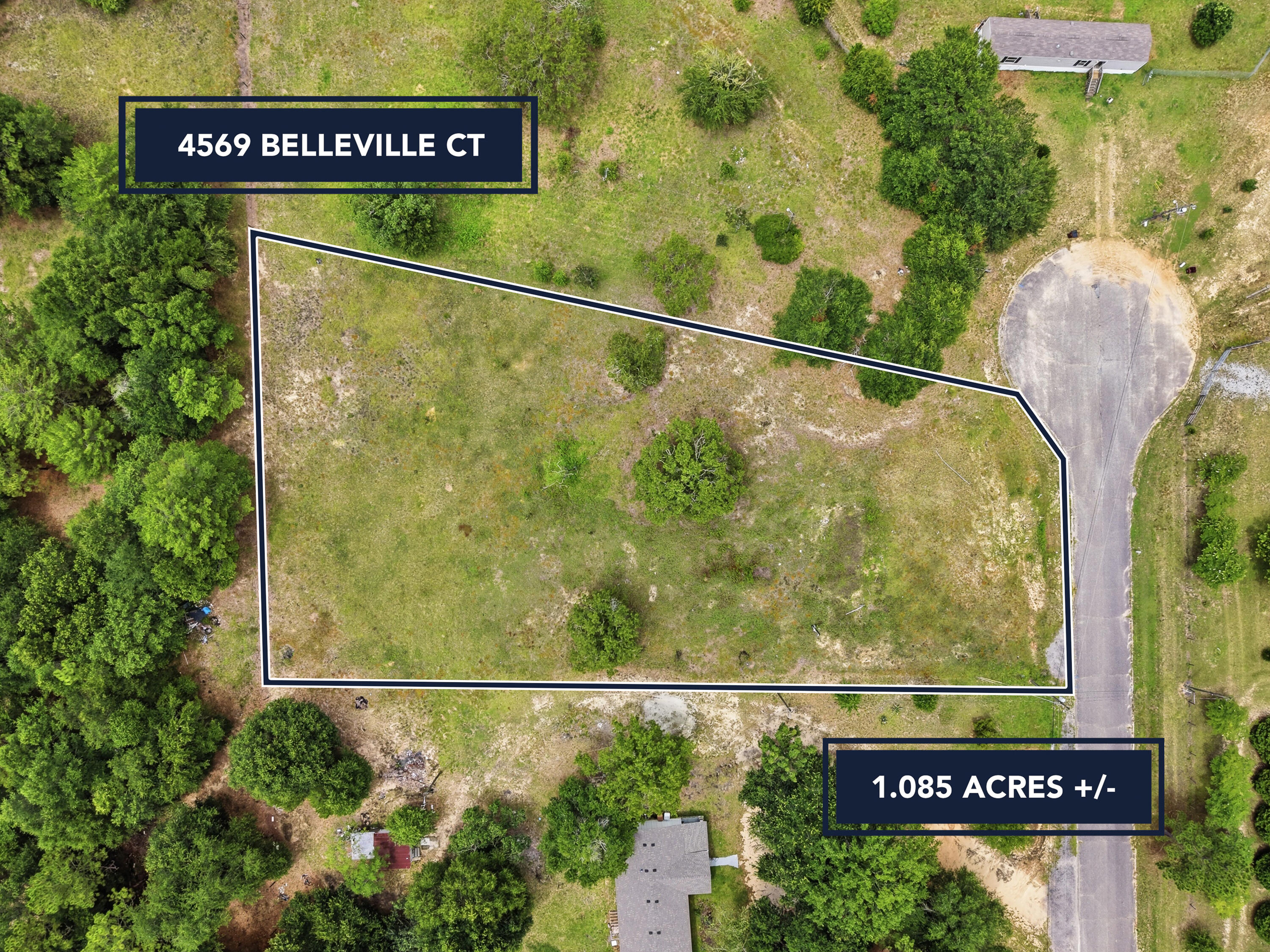 BELLEVILLE FARMS - Land