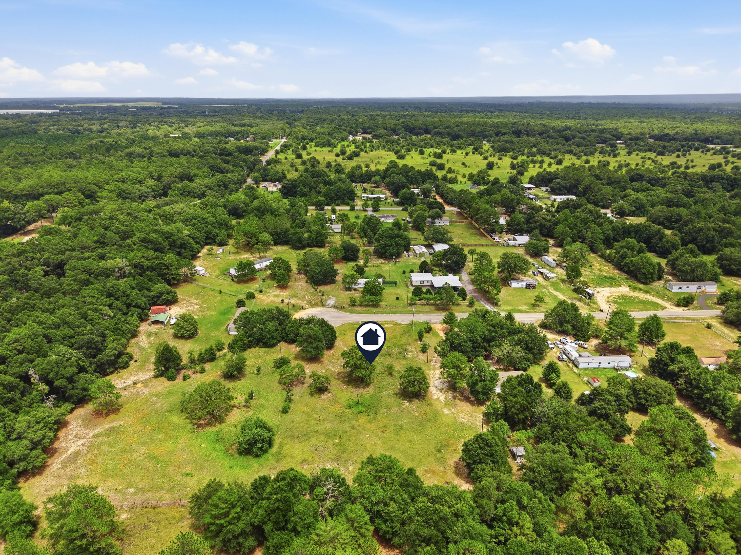 BELLEVILLE FARMS - Land