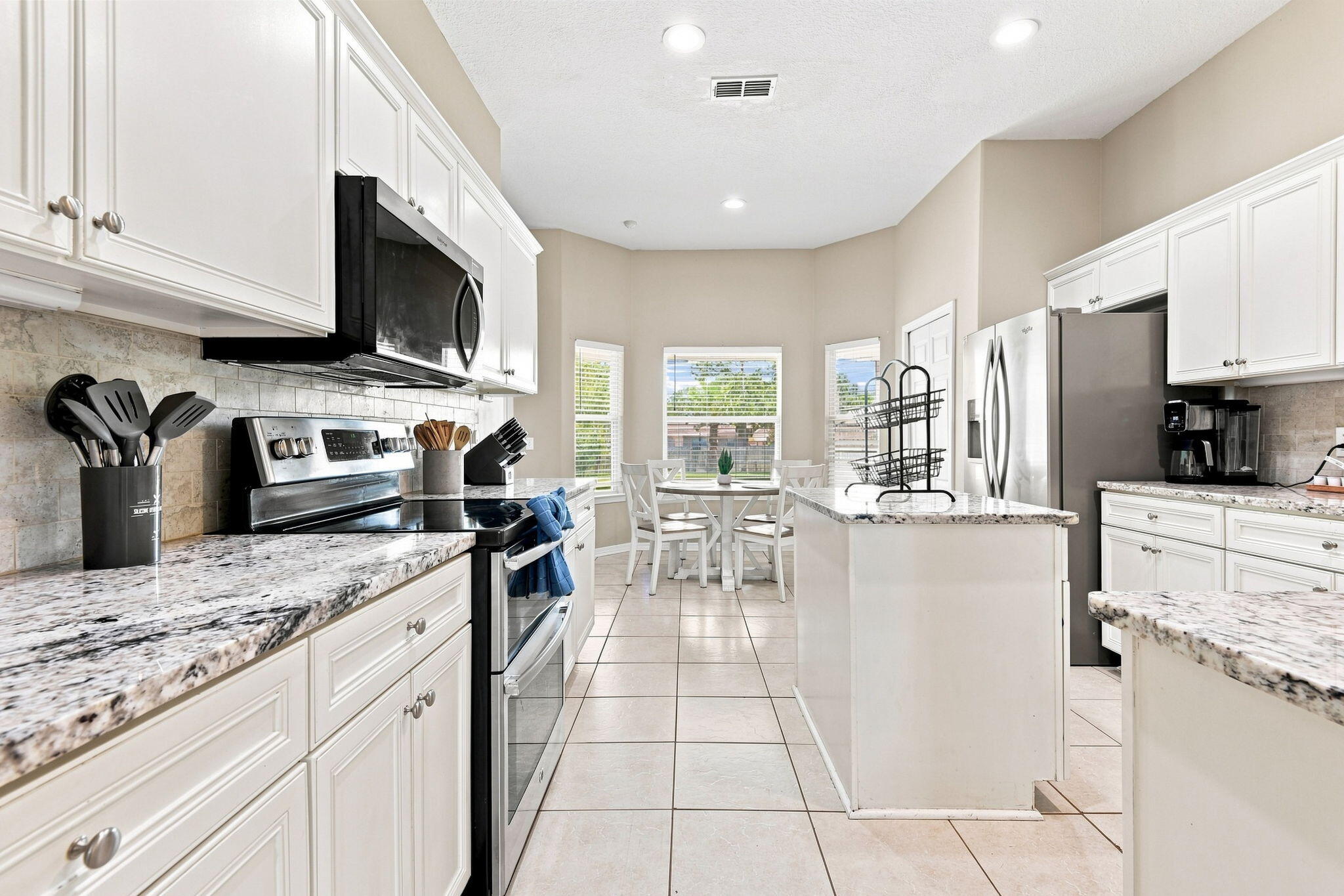 HOLLEY BY THE SEA - Residential