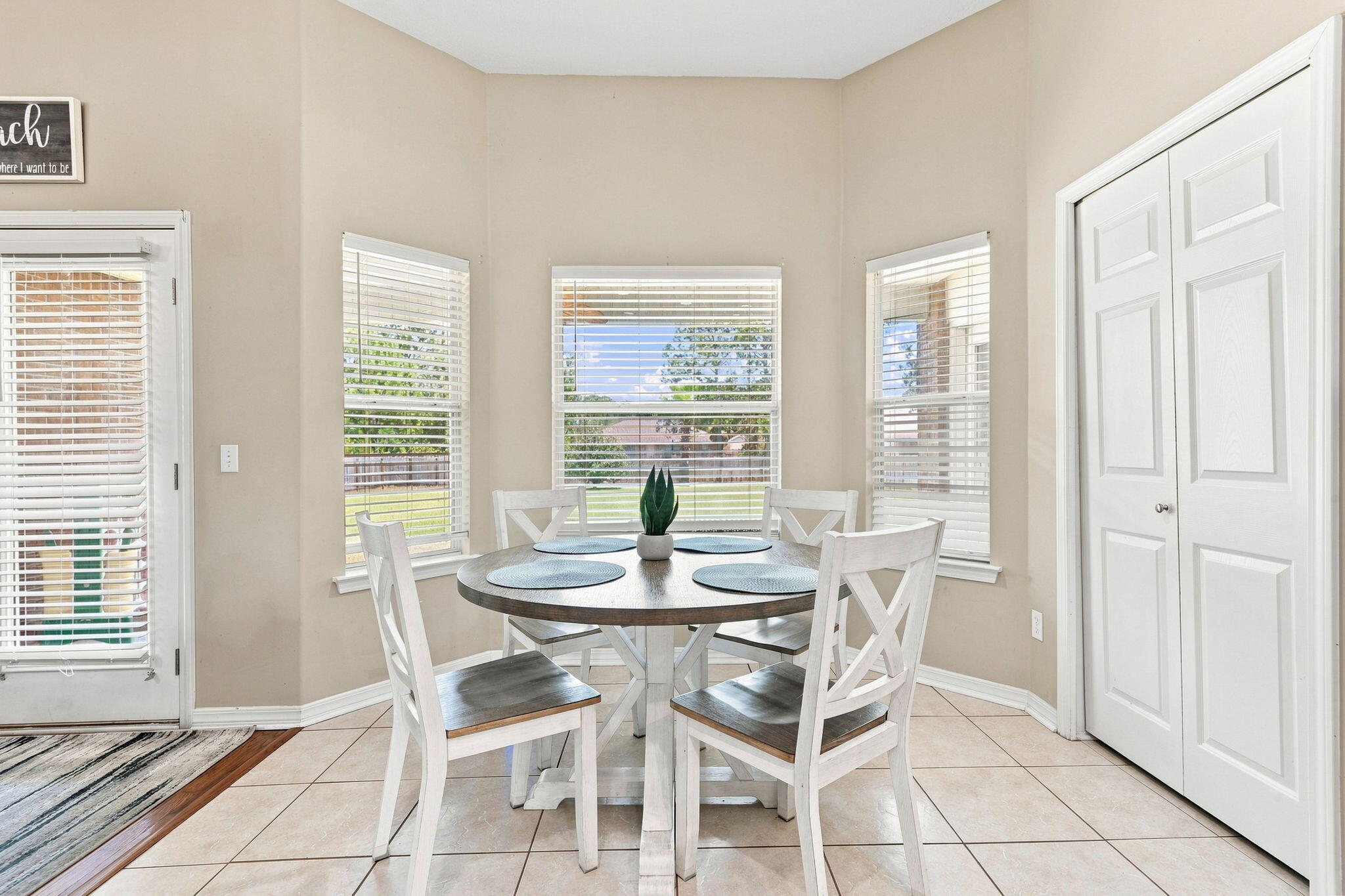 HOLLEY BY THE SEA - Residential