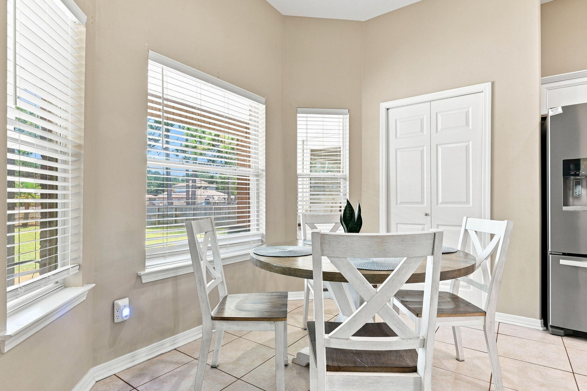 HOLLEY BY THE SEA - Residential