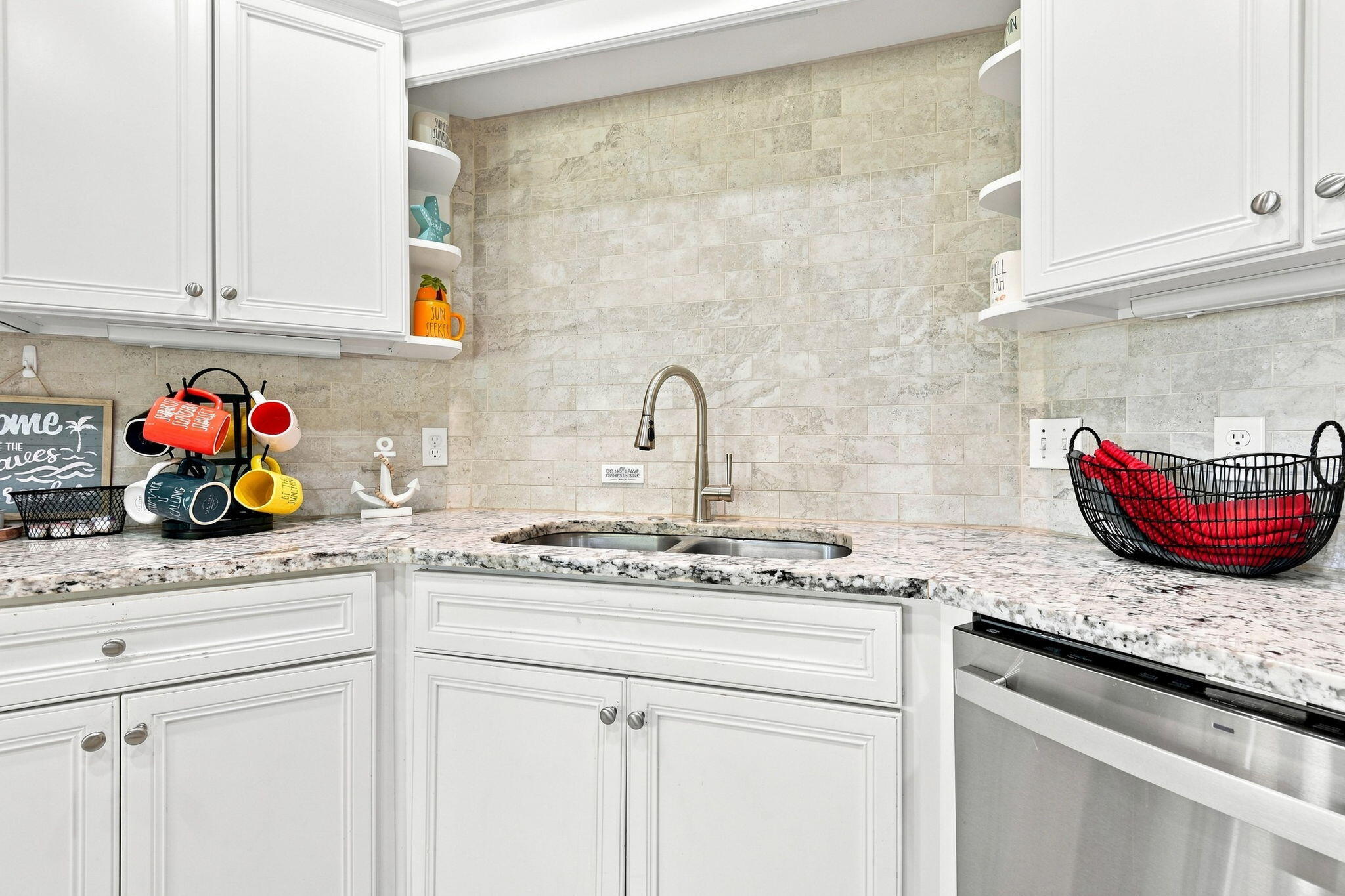 HOLLEY BY THE SEA - Residential