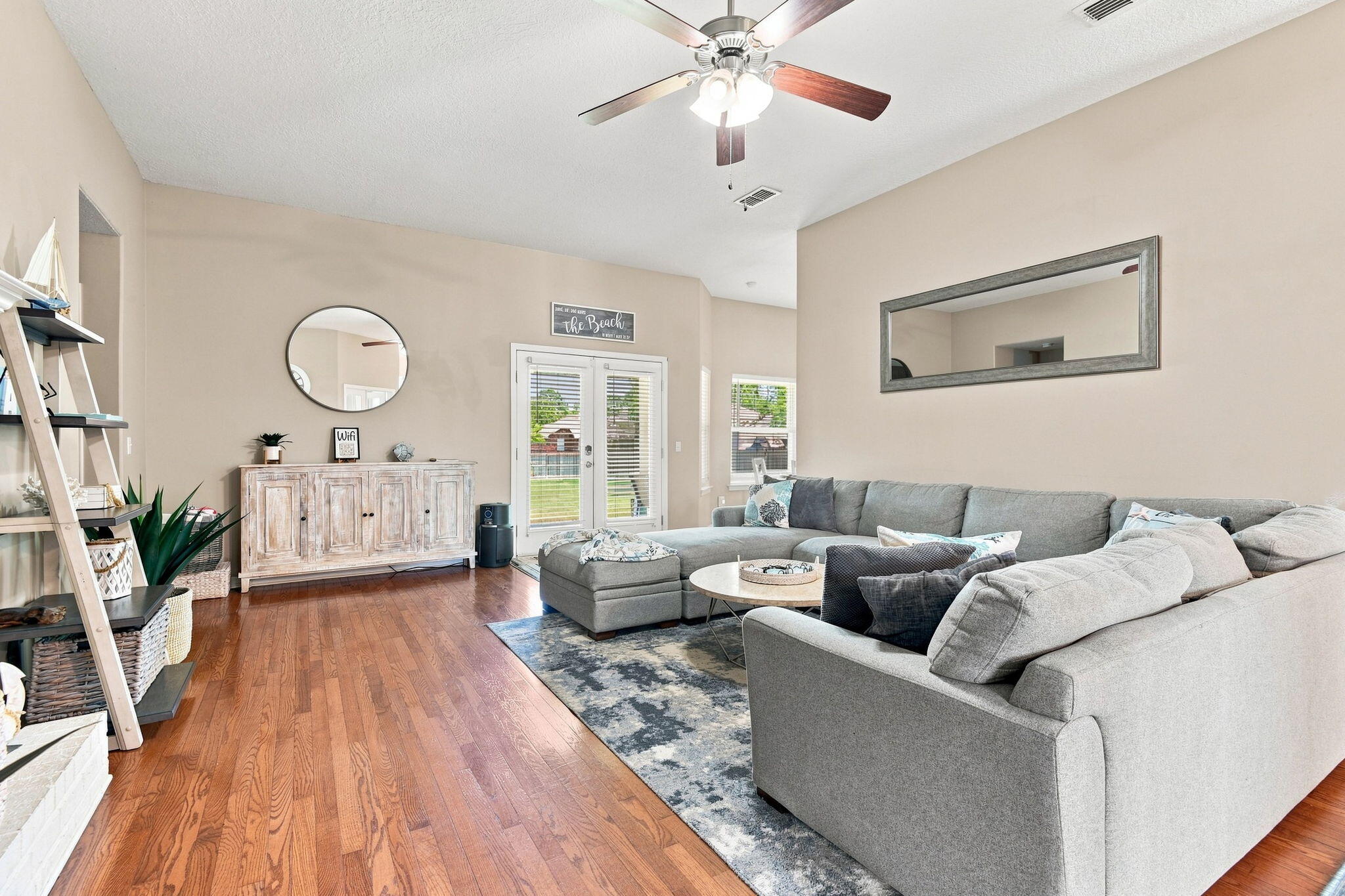 HOLLEY BY THE SEA - Residential