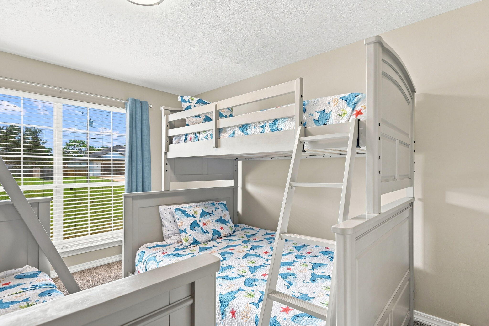 HOLLEY BY THE SEA - Residential