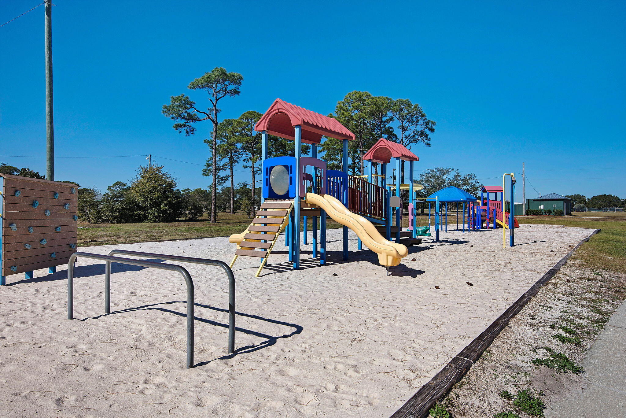 HOLLEY BY THE SEA - Residential