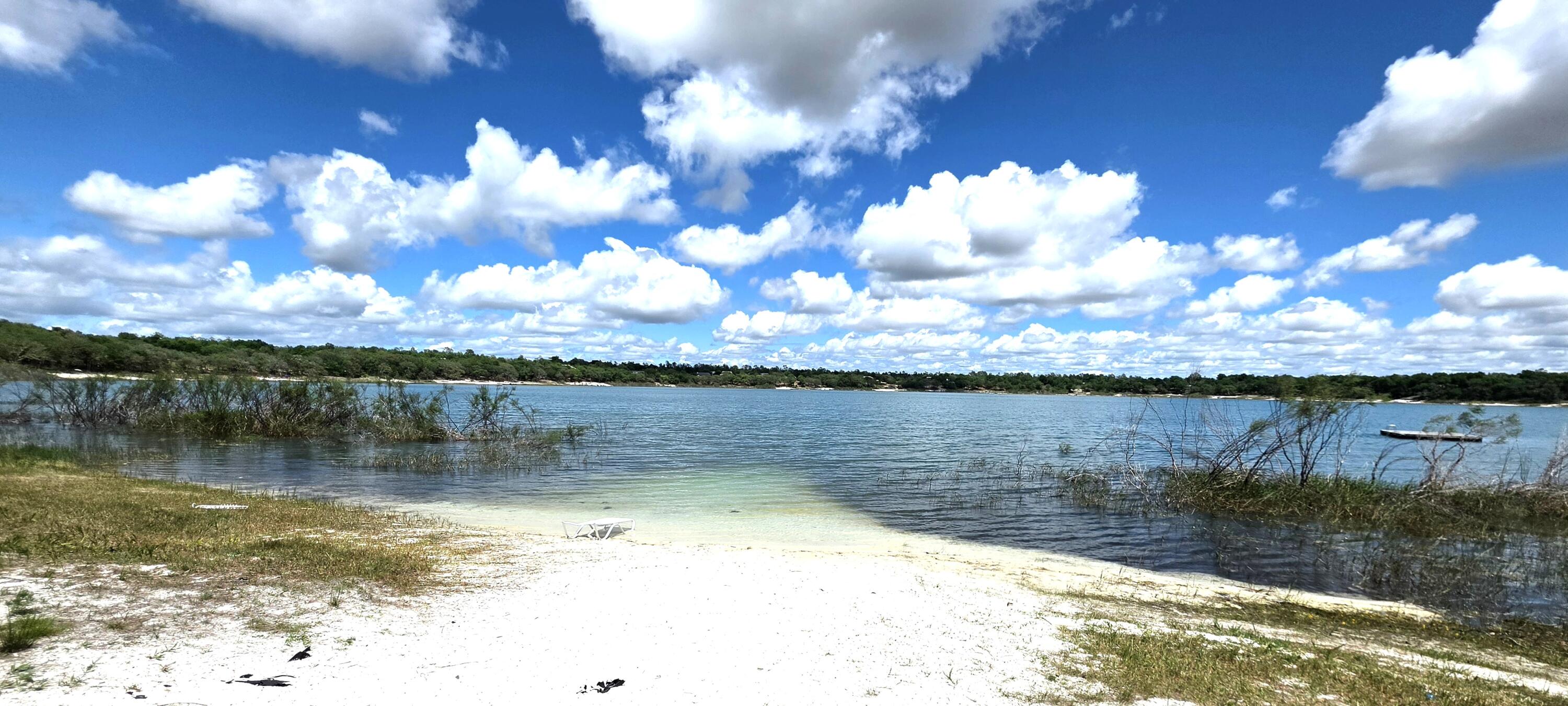 LEISURE LAKES - Land