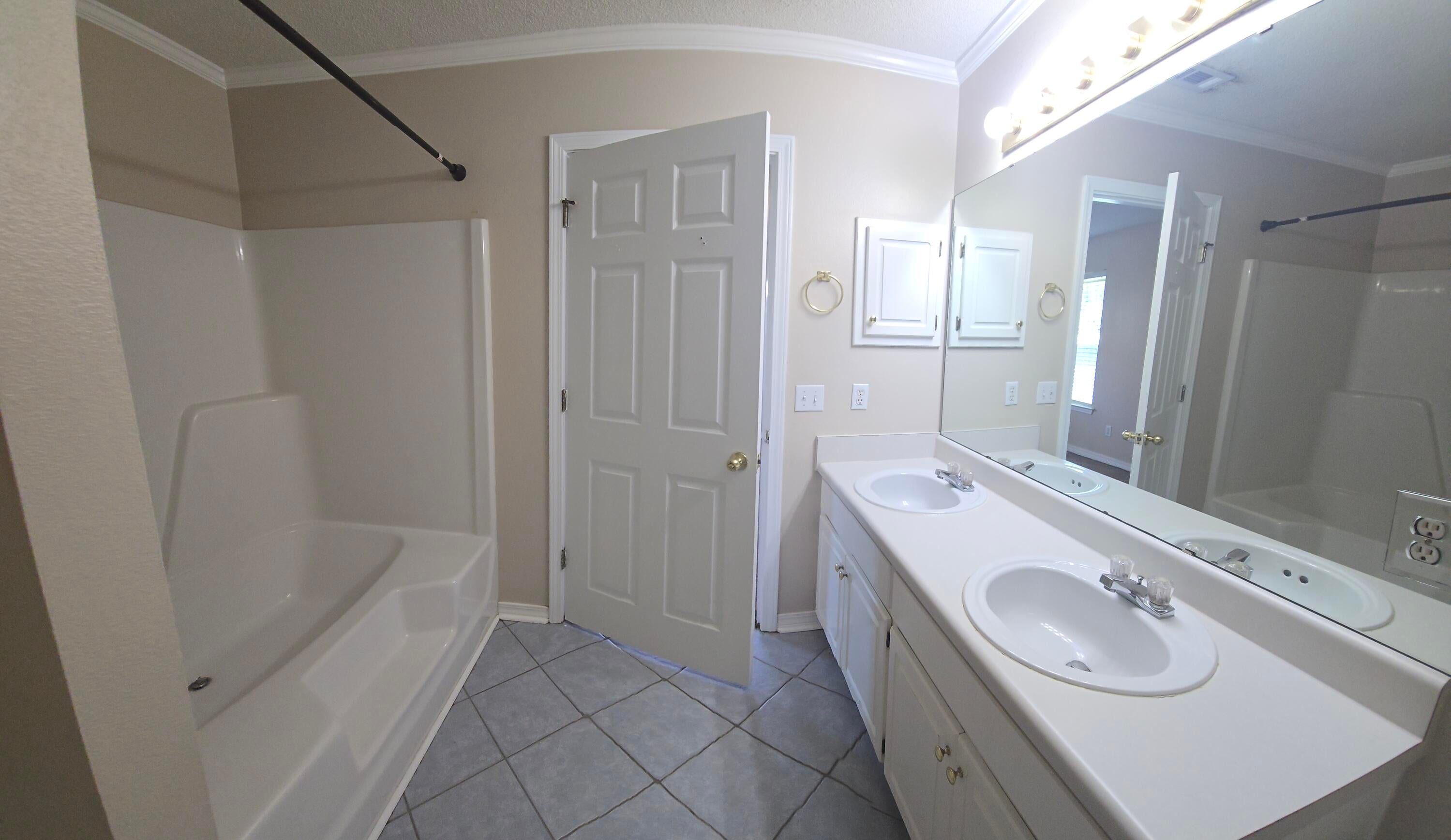 WATERFORD ESTATES S/D - Residential Lease