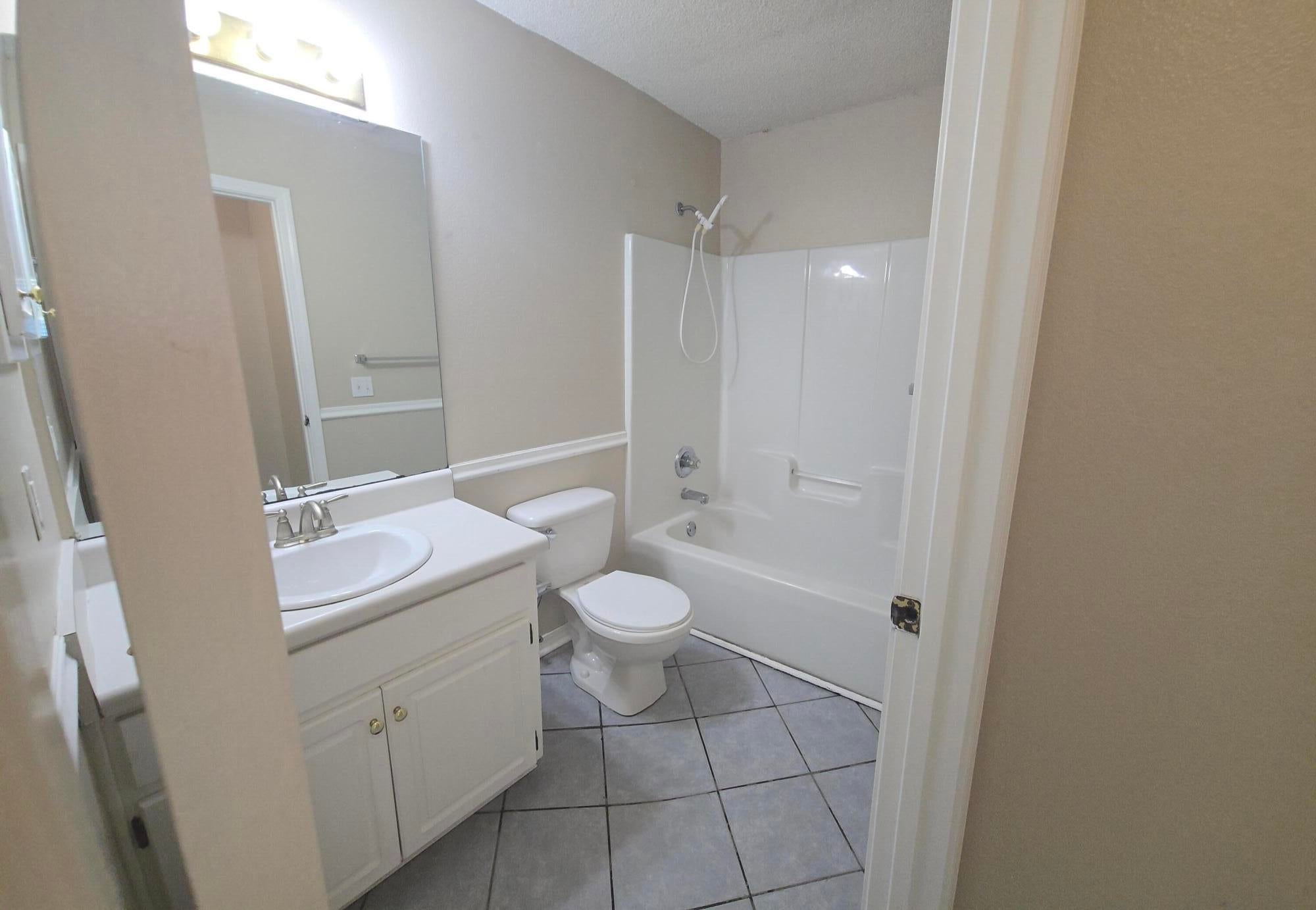 WATERFORD ESTATES S/D - Residential Lease