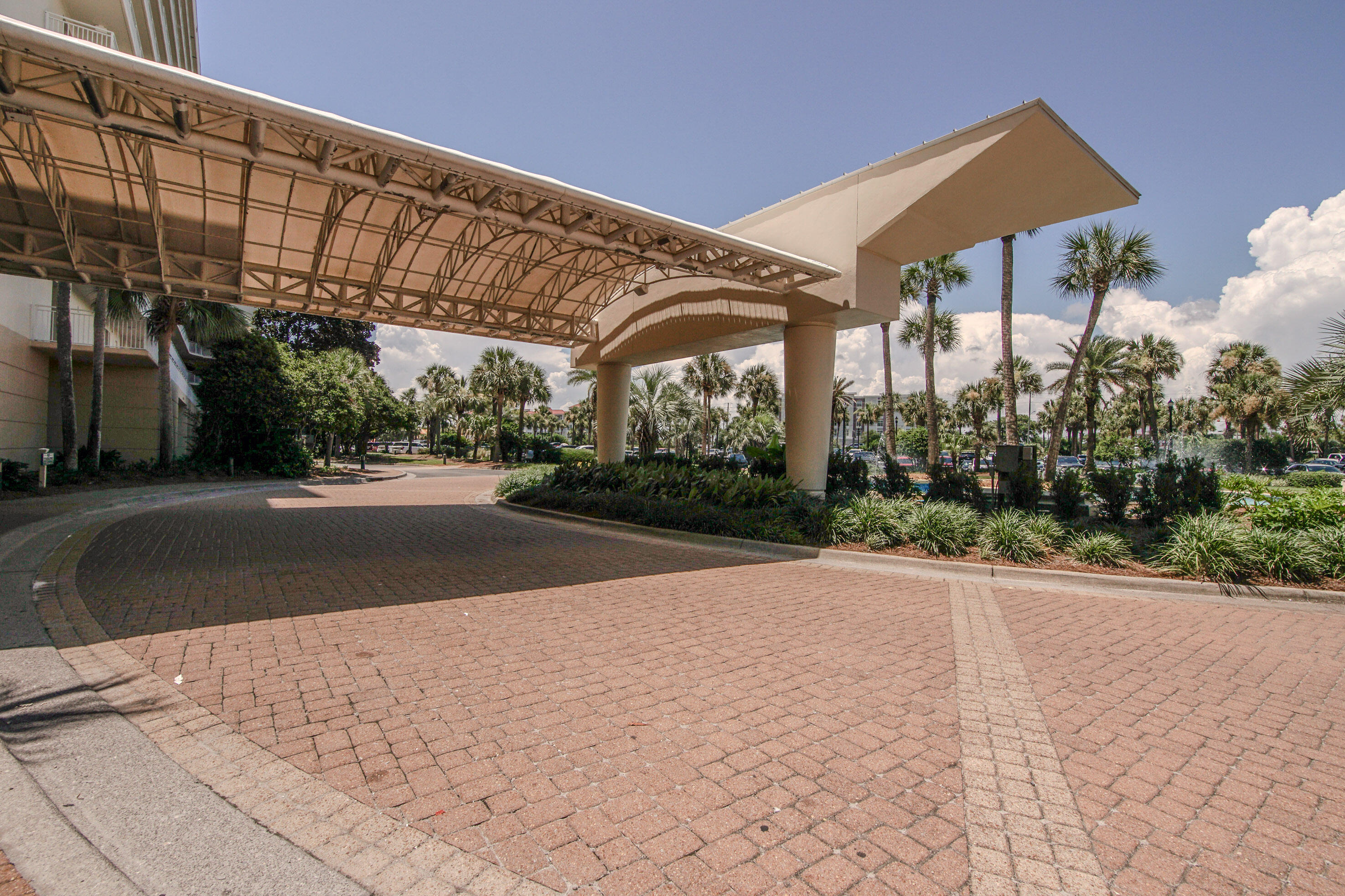 STERLING SHORES - Residential