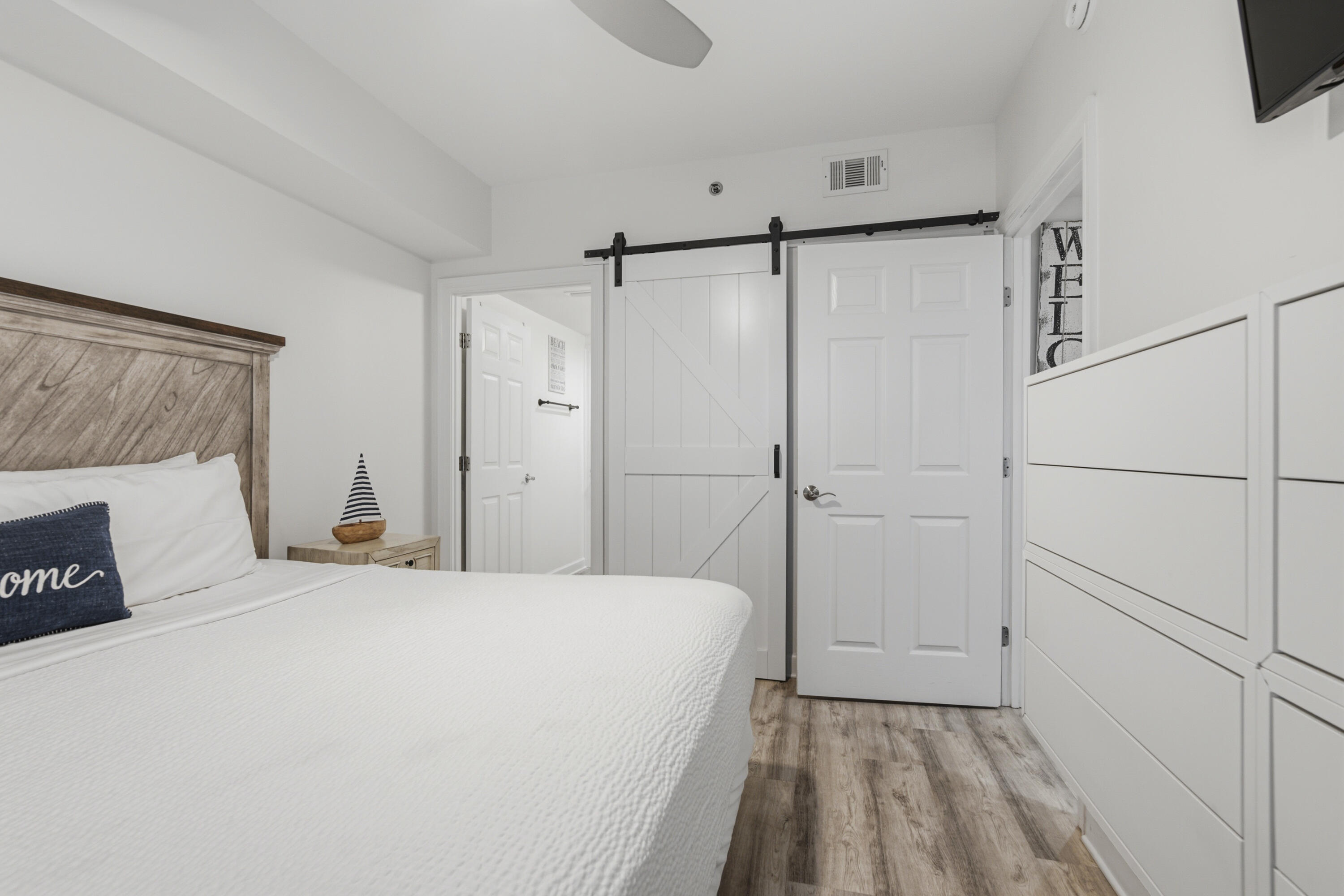 STERLING SHORES - Residential