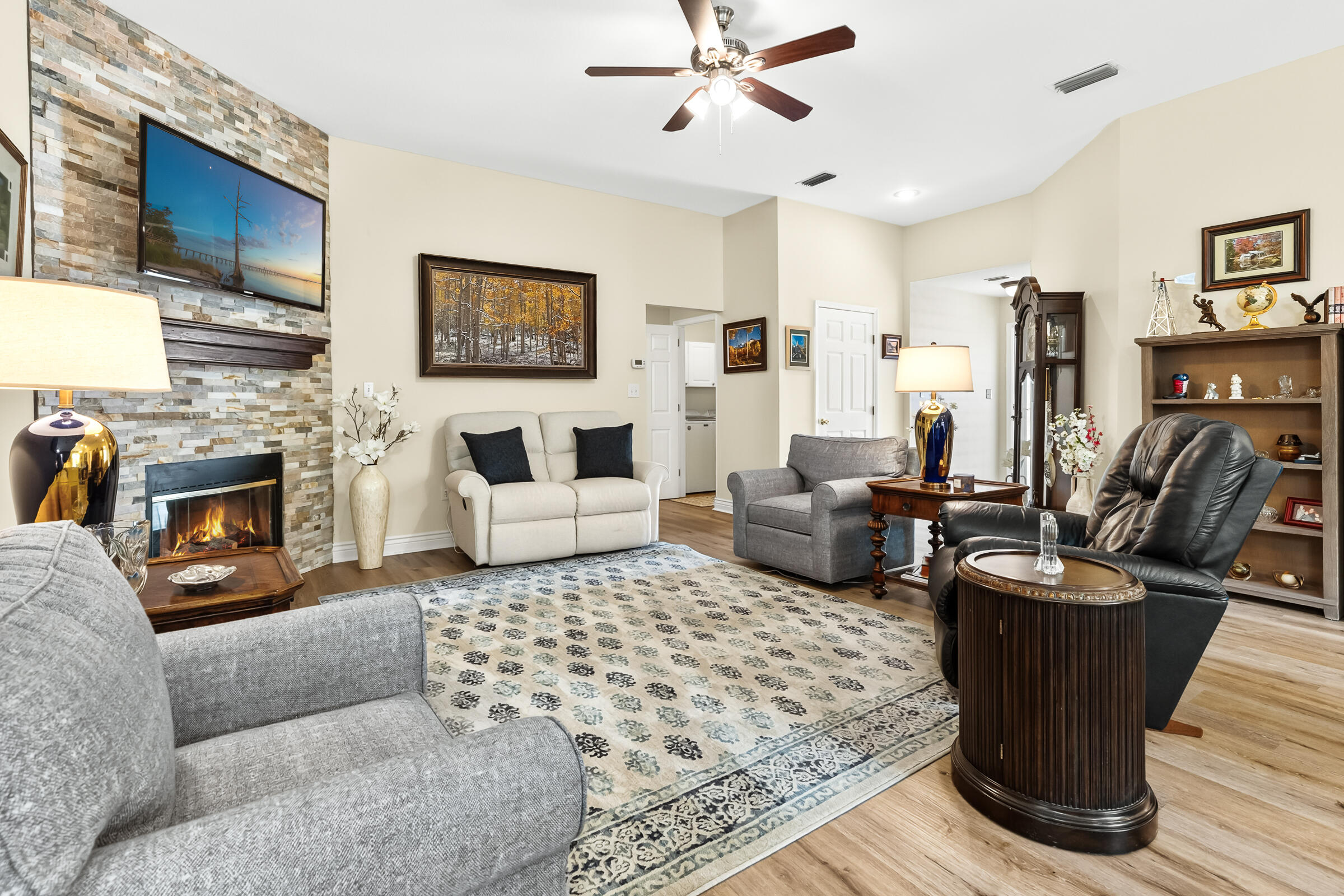 BAYSIDE - Residential