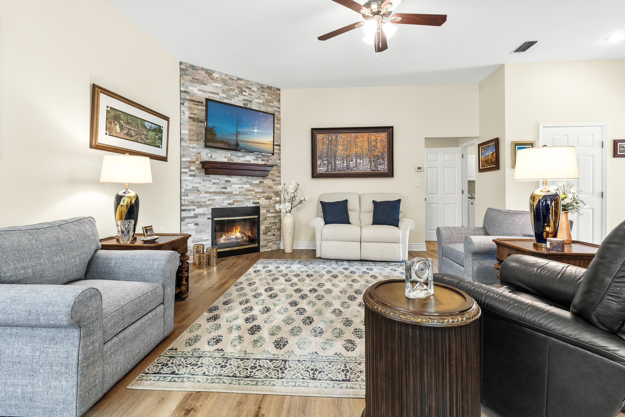 BAYSIDE - Residential